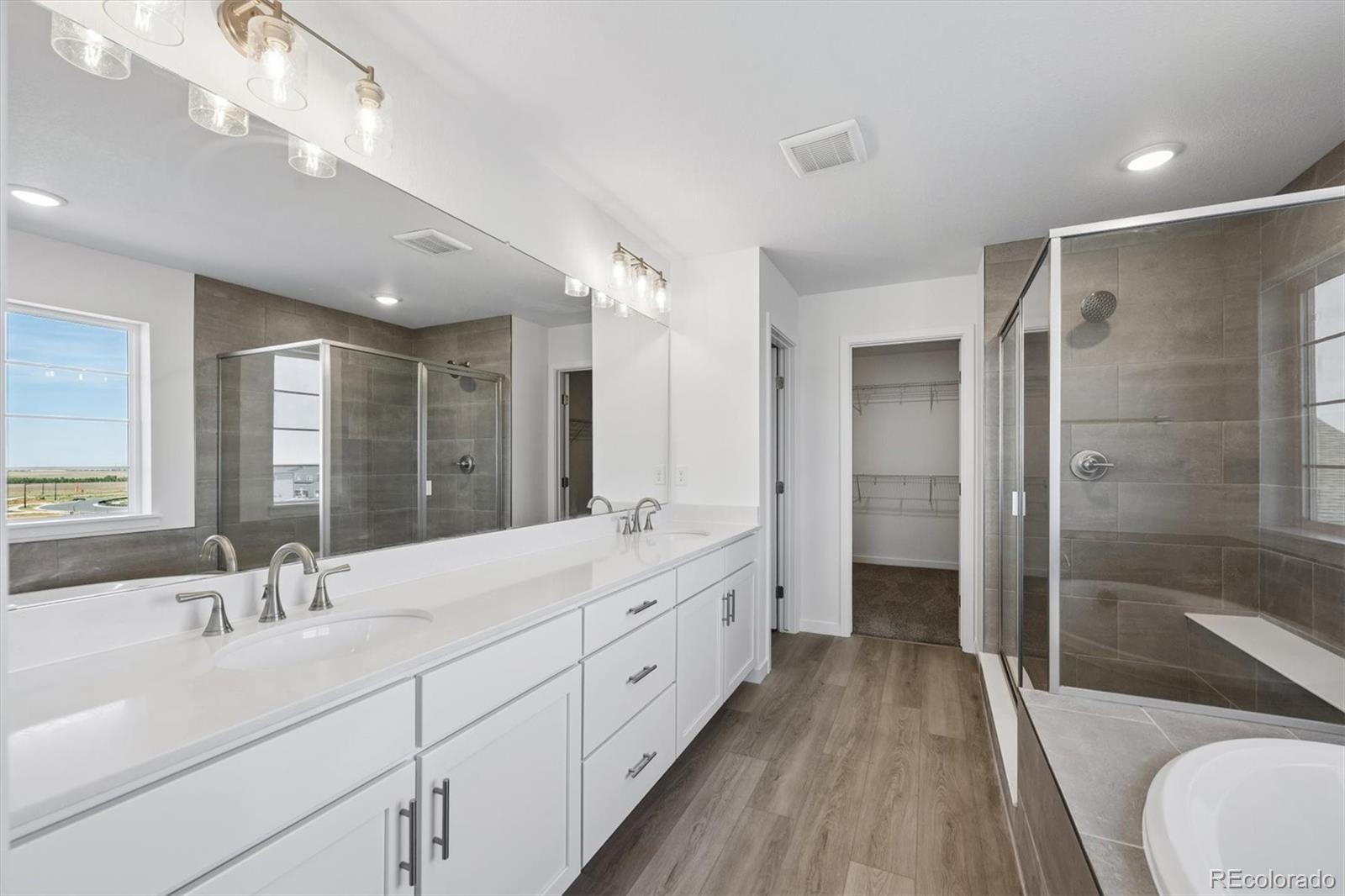 MLS Image #14 for 25131 e evans drive,aurora, Colorado