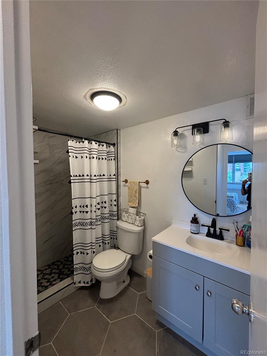 MLS Image #13 for 1196 n grant street 507,denver, Colorado