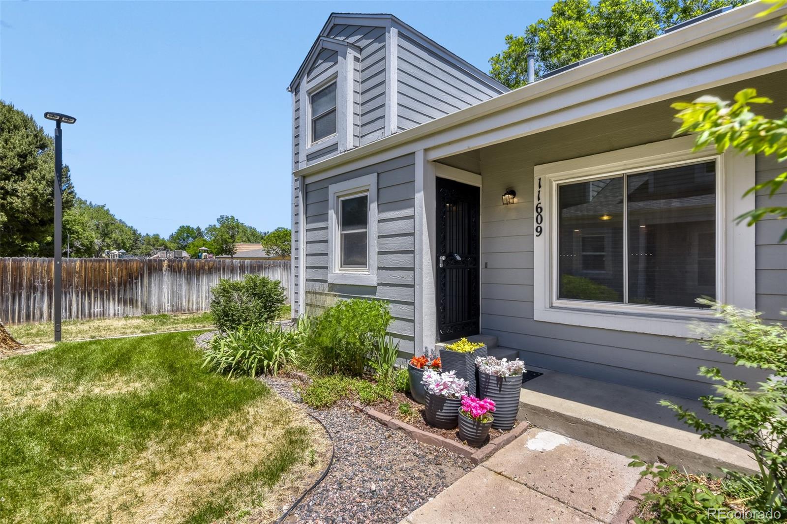 MLS Image #2 for 11609 e cornell circle,aurora, Colorado