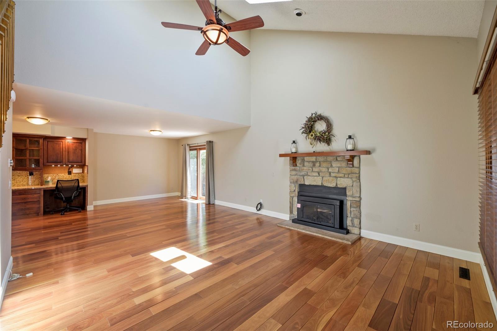 MLS Image #4 for 11609 e cornell circle,aurora, Colorado
