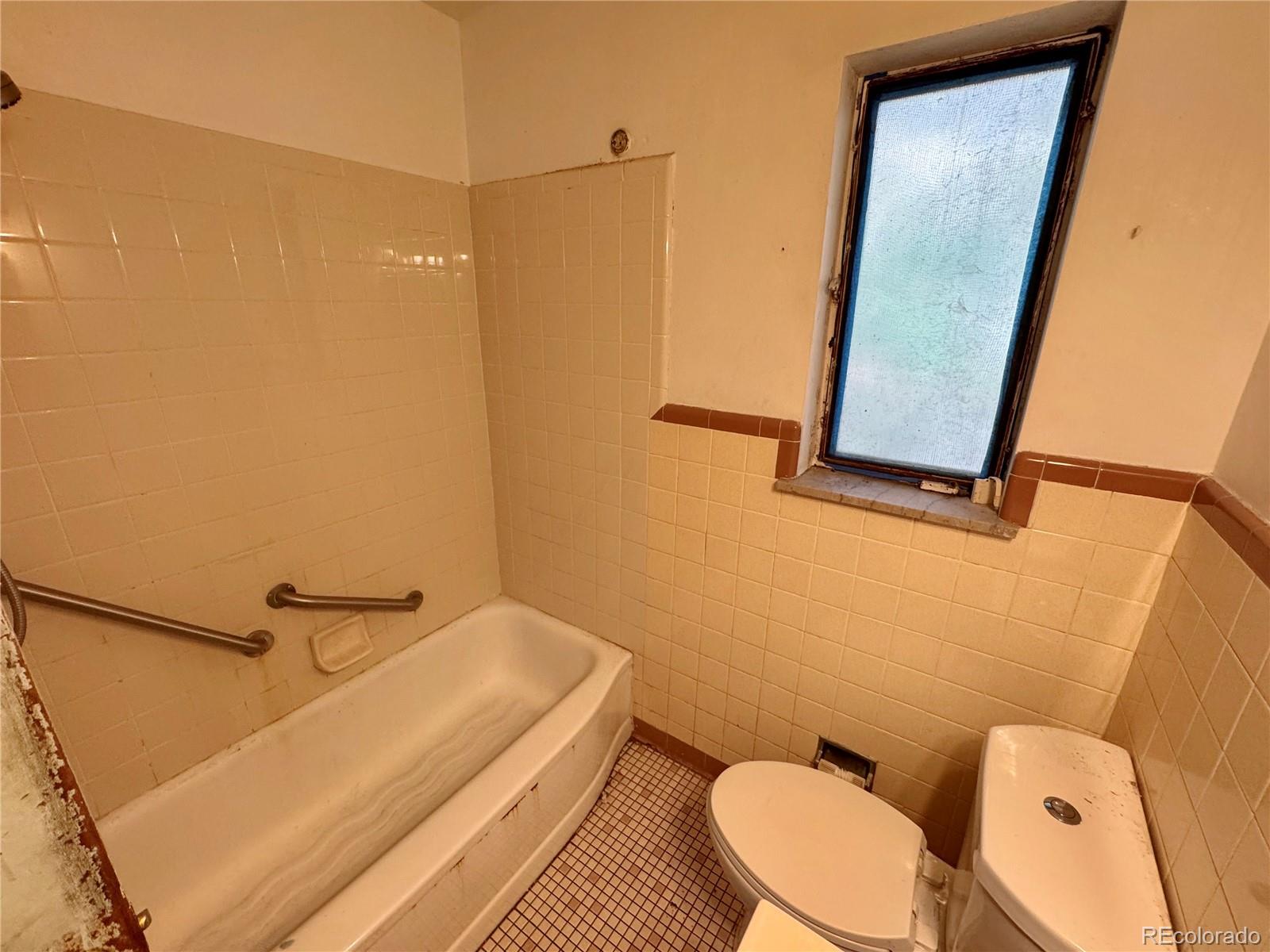 MLS Image #5 for 4028  batavia place,denver, Colorado