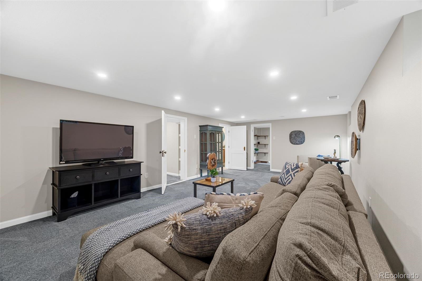 MLS Image #30 for 515  grape street,denver, Colorado