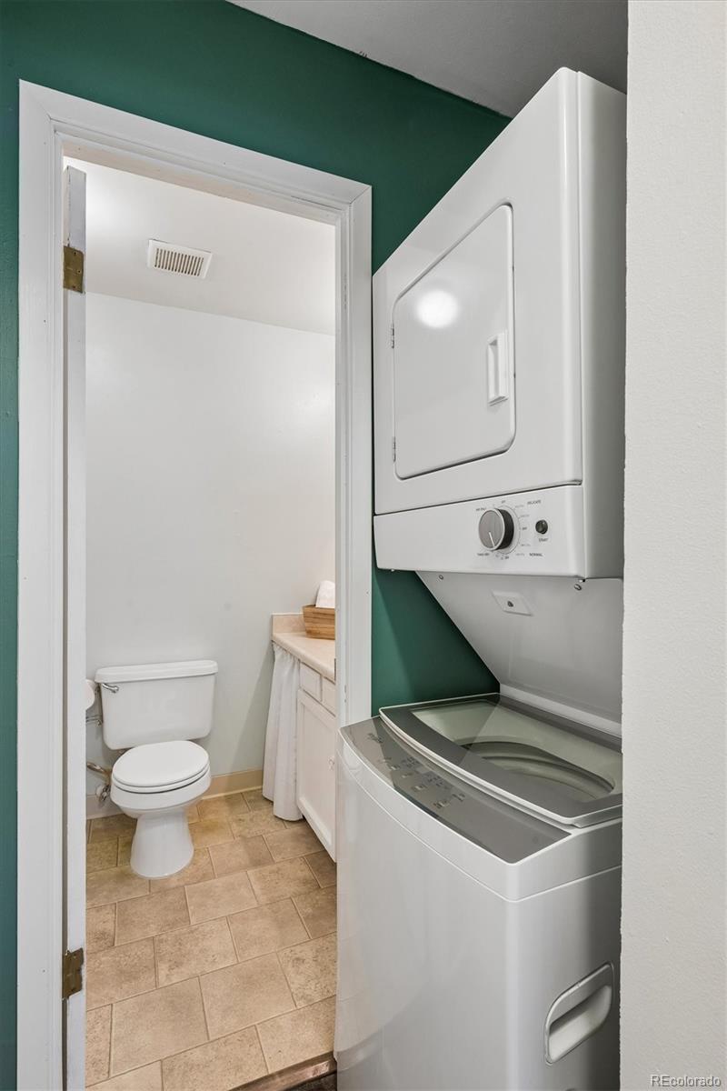 MLS Image #11 for 6840 e mississippi avenue,denver, Colorado