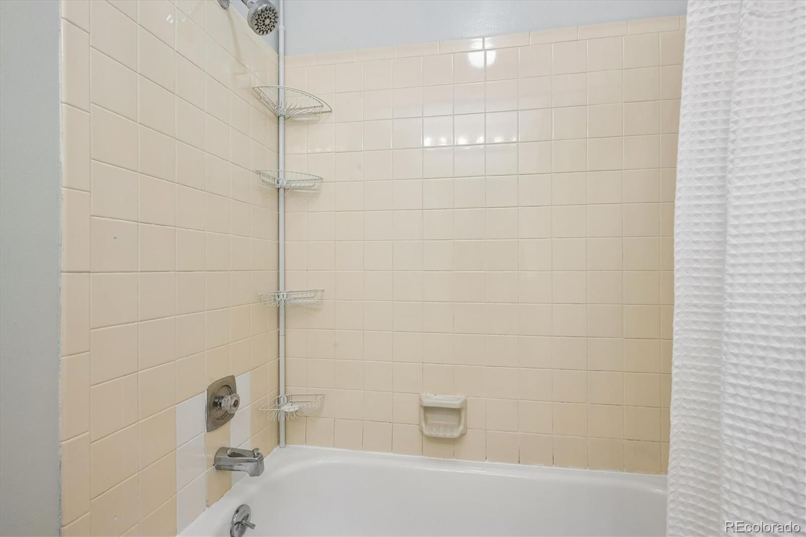 MLS Image #13 for 6840 e mississippi avenue,denver, Colorado