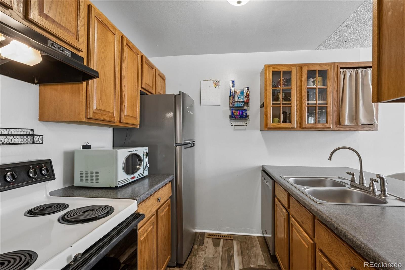 MLS Image #6 for 6840 e mississippi avenue,denver, Colorado