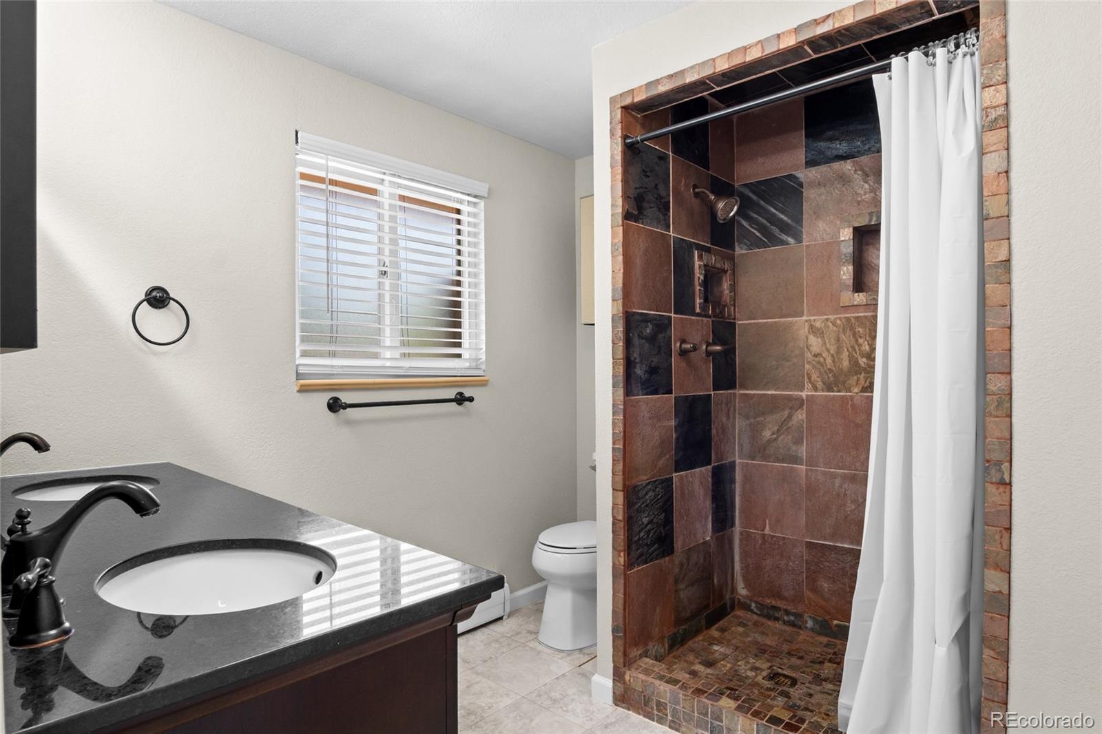MLS Image #12 for 10939 e harvard drive,aurora, Colorado