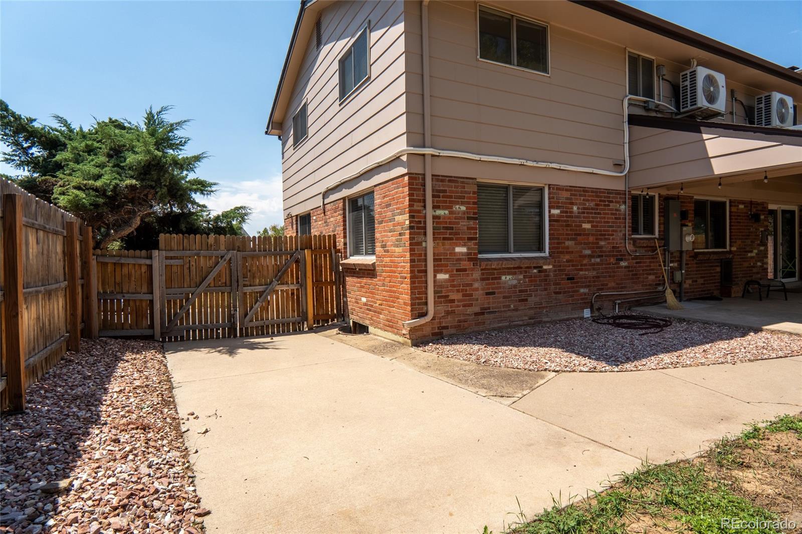 MLS Image #20 for 10939 e harvard drive,aurora, Colorado