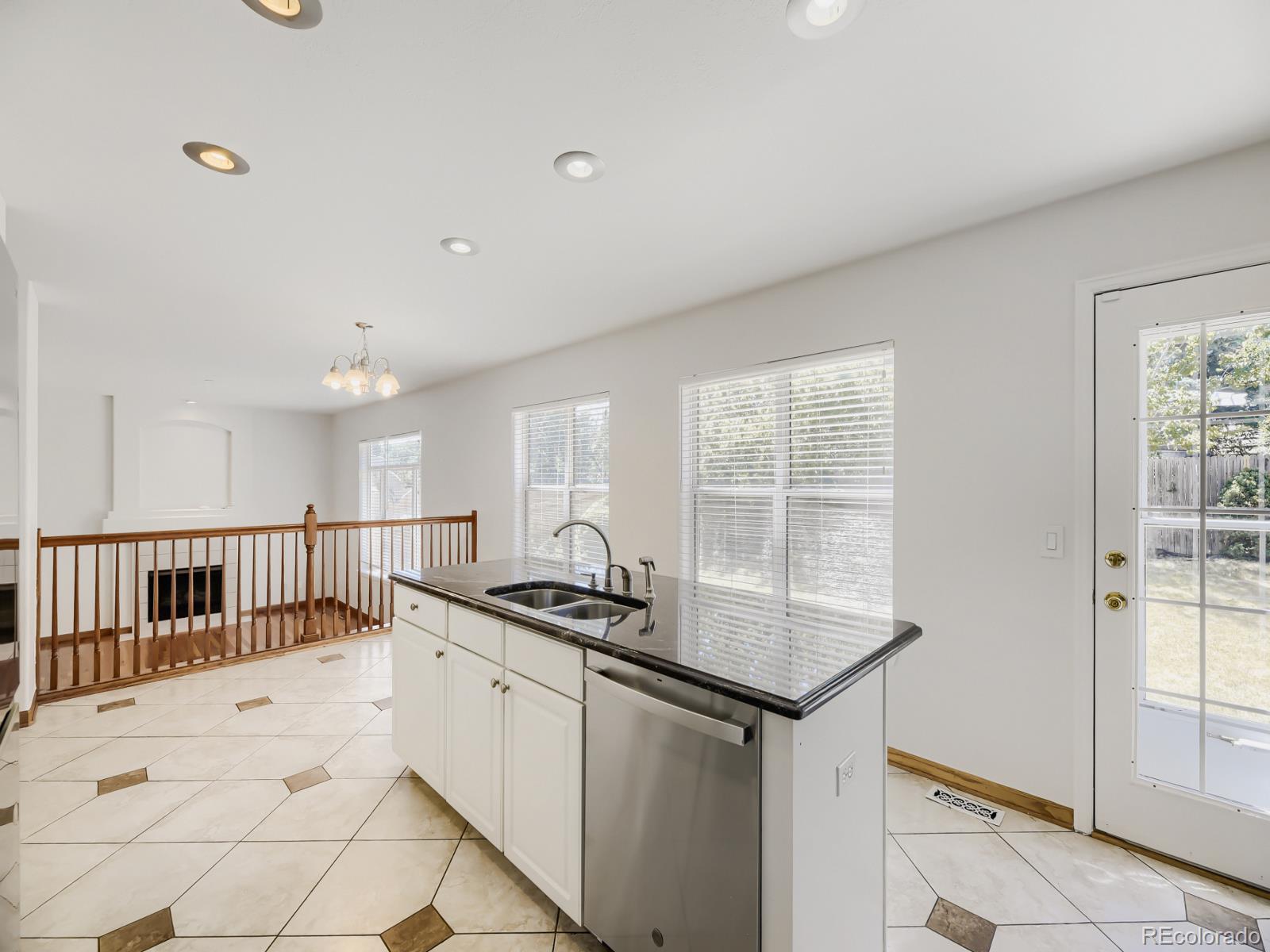 MLS Image #8 for 15678 e quincy lane,aurora, Colorado