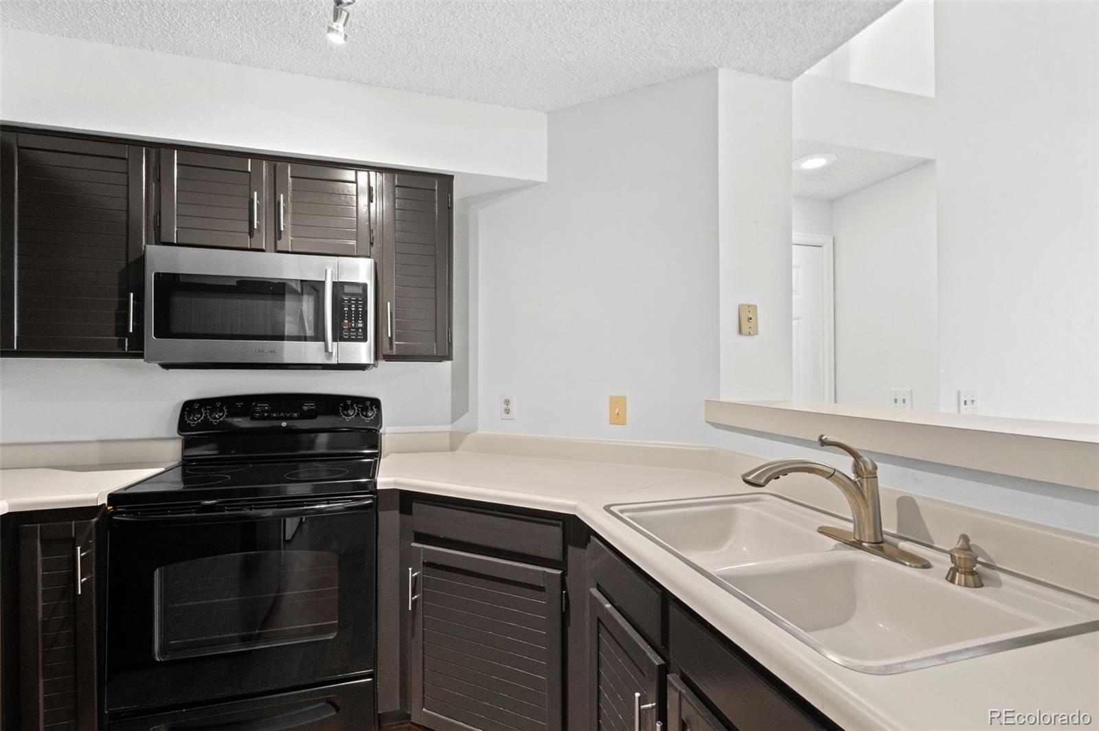 MLS Image #15 for 8500 e jefferson avenue,denver, Colorado