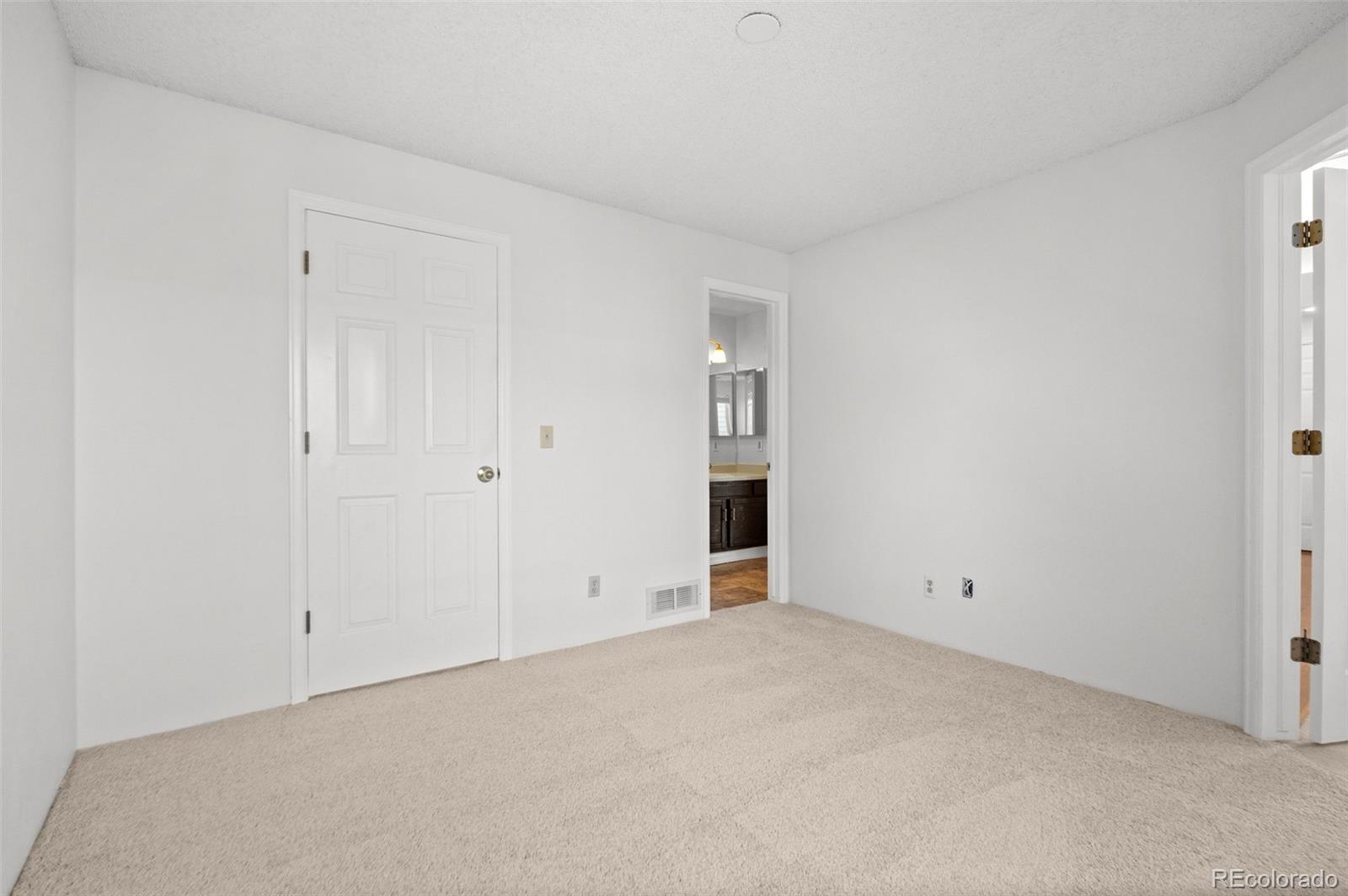 MLS Image #23 for 8500 e jefferson avenue,denver, Colorado