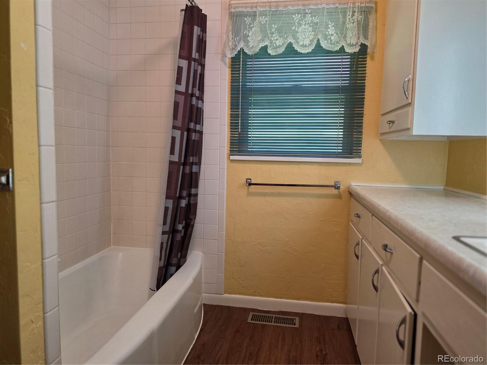 MLS Image #14 for 711  1st street,alamosa, Colorado