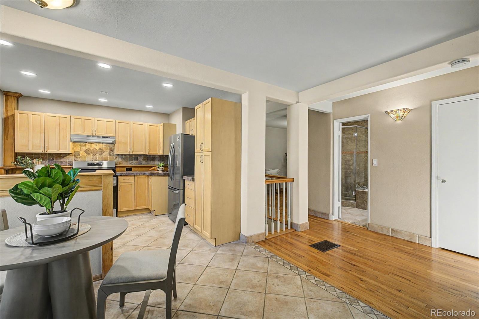 MLS Image #11 for 499 s dale court,denver, Colorado