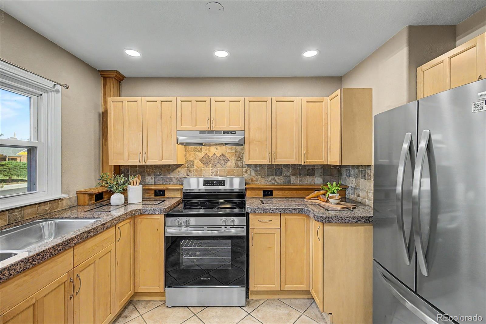 MLS Image #12 for 499 s dale court,denver, Colorado