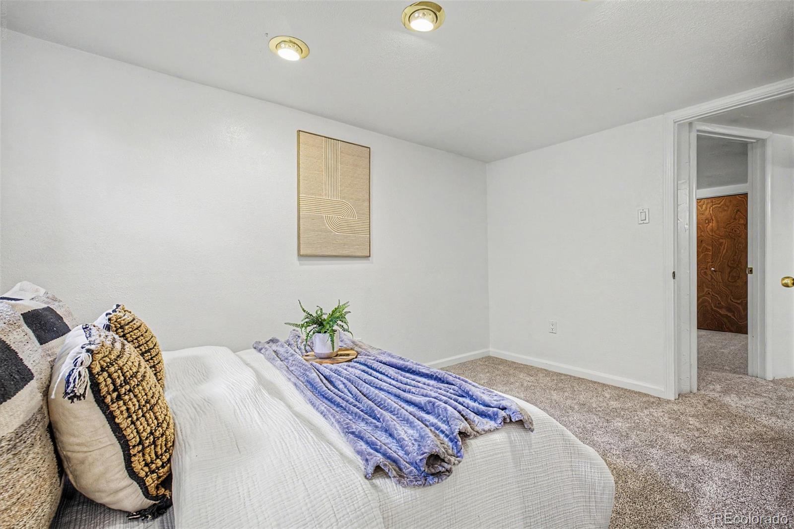 MLS Image #17 for 499 s dale court,denver, Colorado