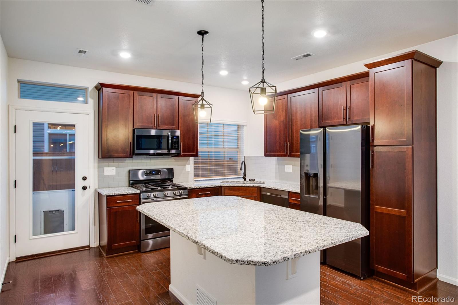 MLS Image #13 for 10041  yampa court,commerce city, Colorado