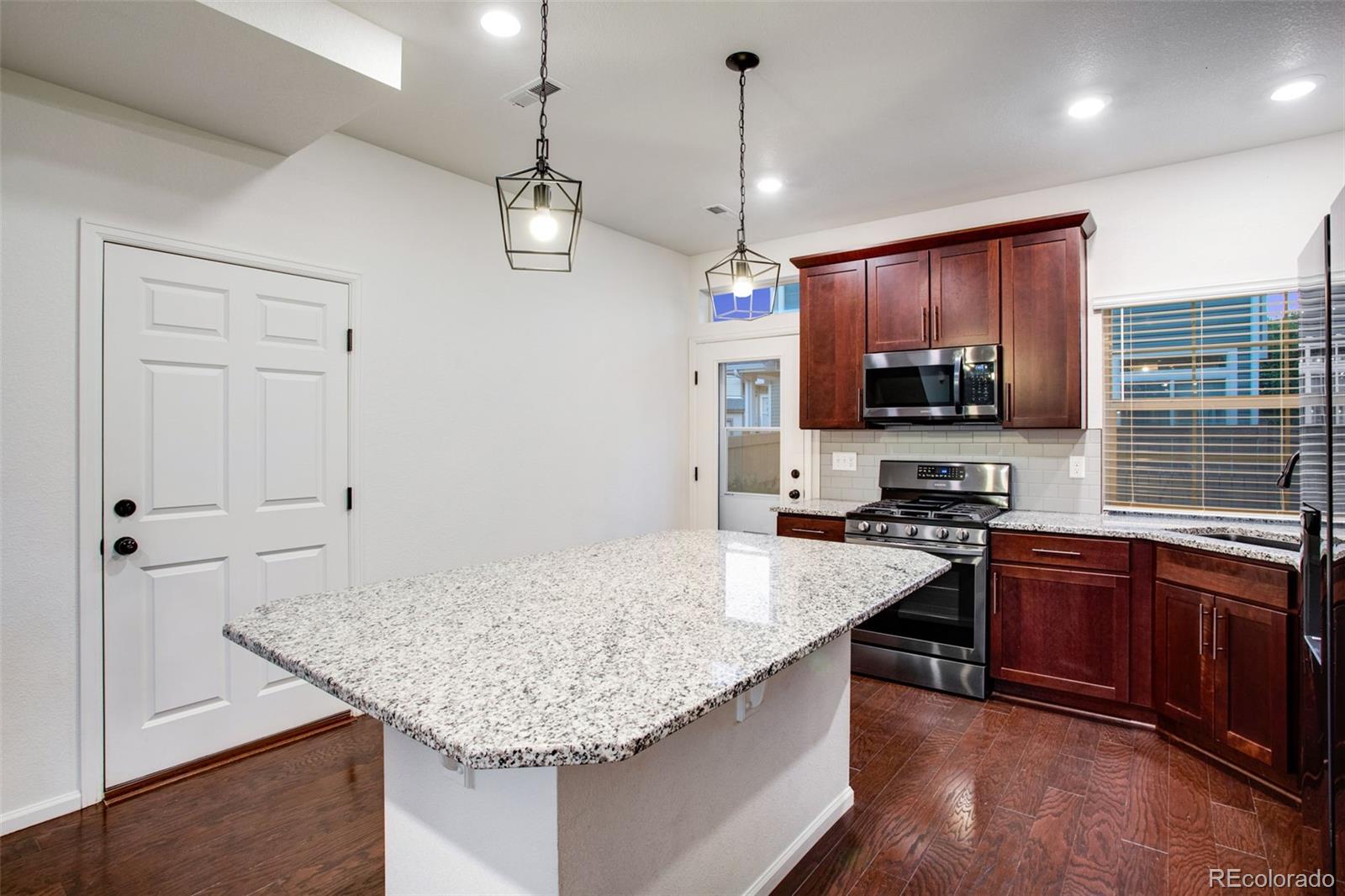 MLS Image #14 for 10041  yampa court,commerce city, Colorado