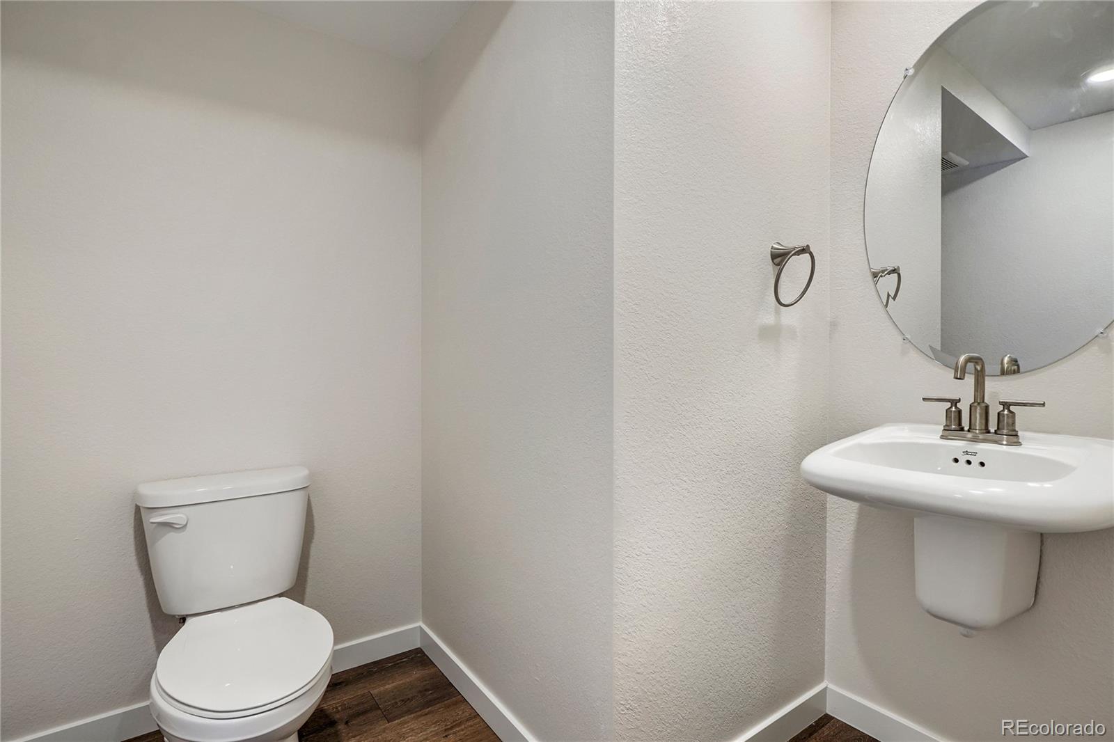 MLS Image #11 for 27662 e 1st avenue,aurora, Colorado