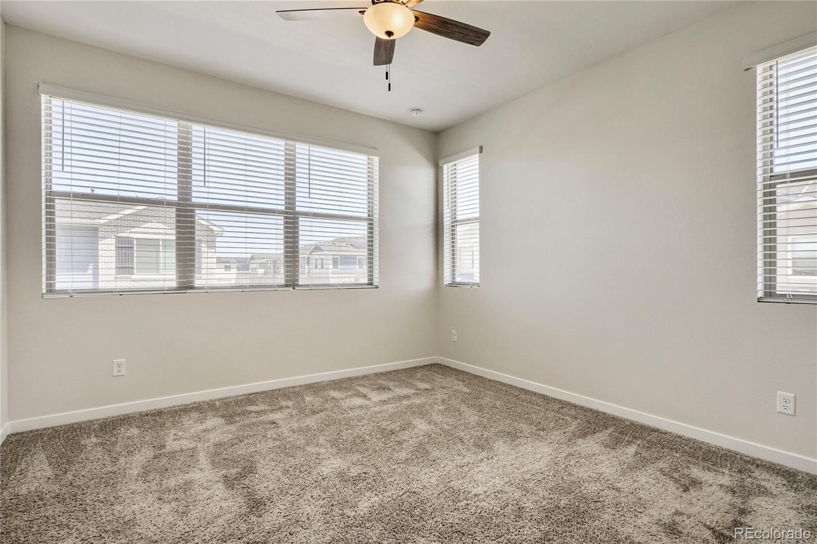 MLS Image #12 for 27662 e 1st avenue,aurora, Colorado