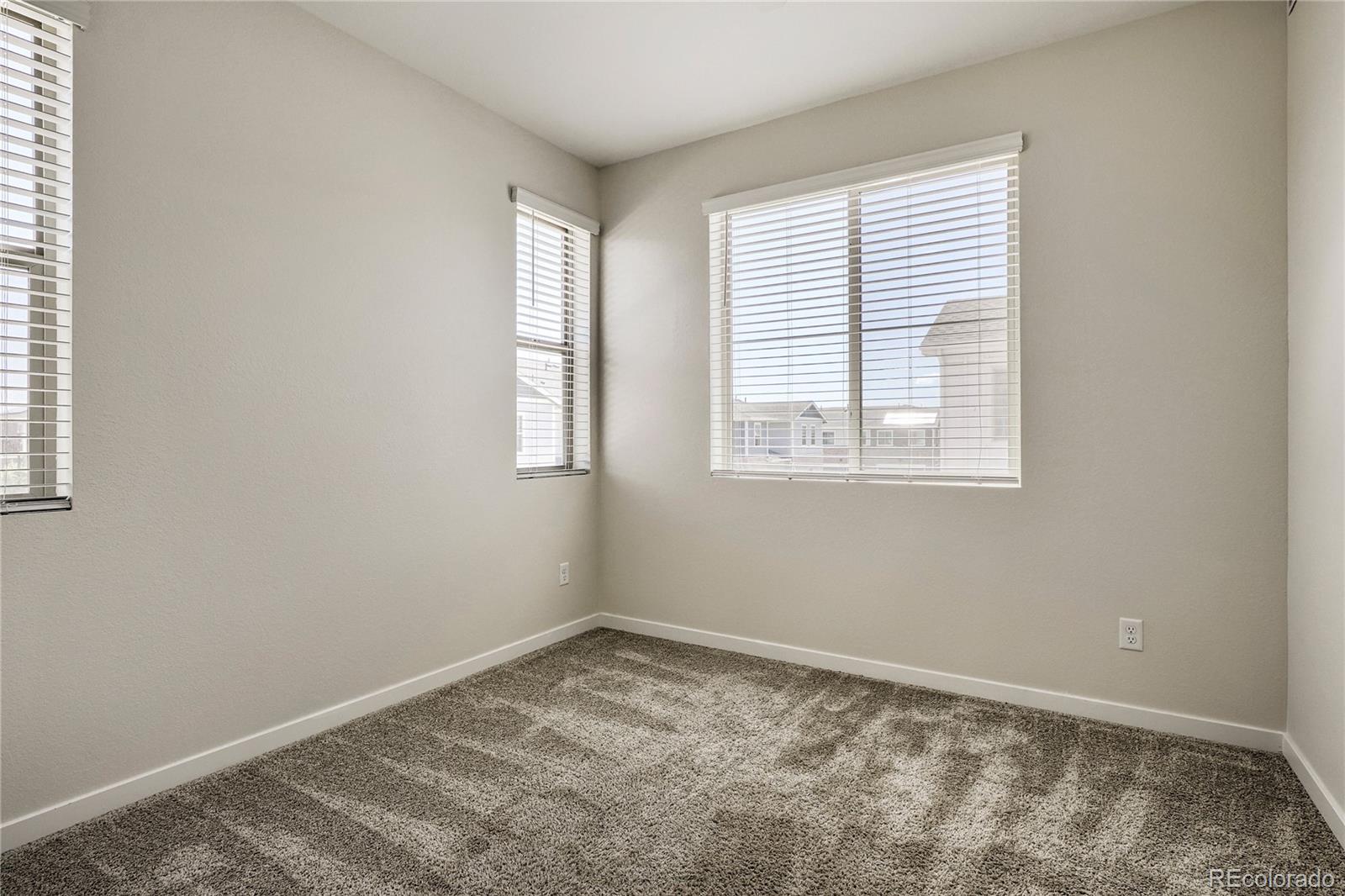 MLS Image #18 for 27662 e 1st avenue,aurora, Colorado