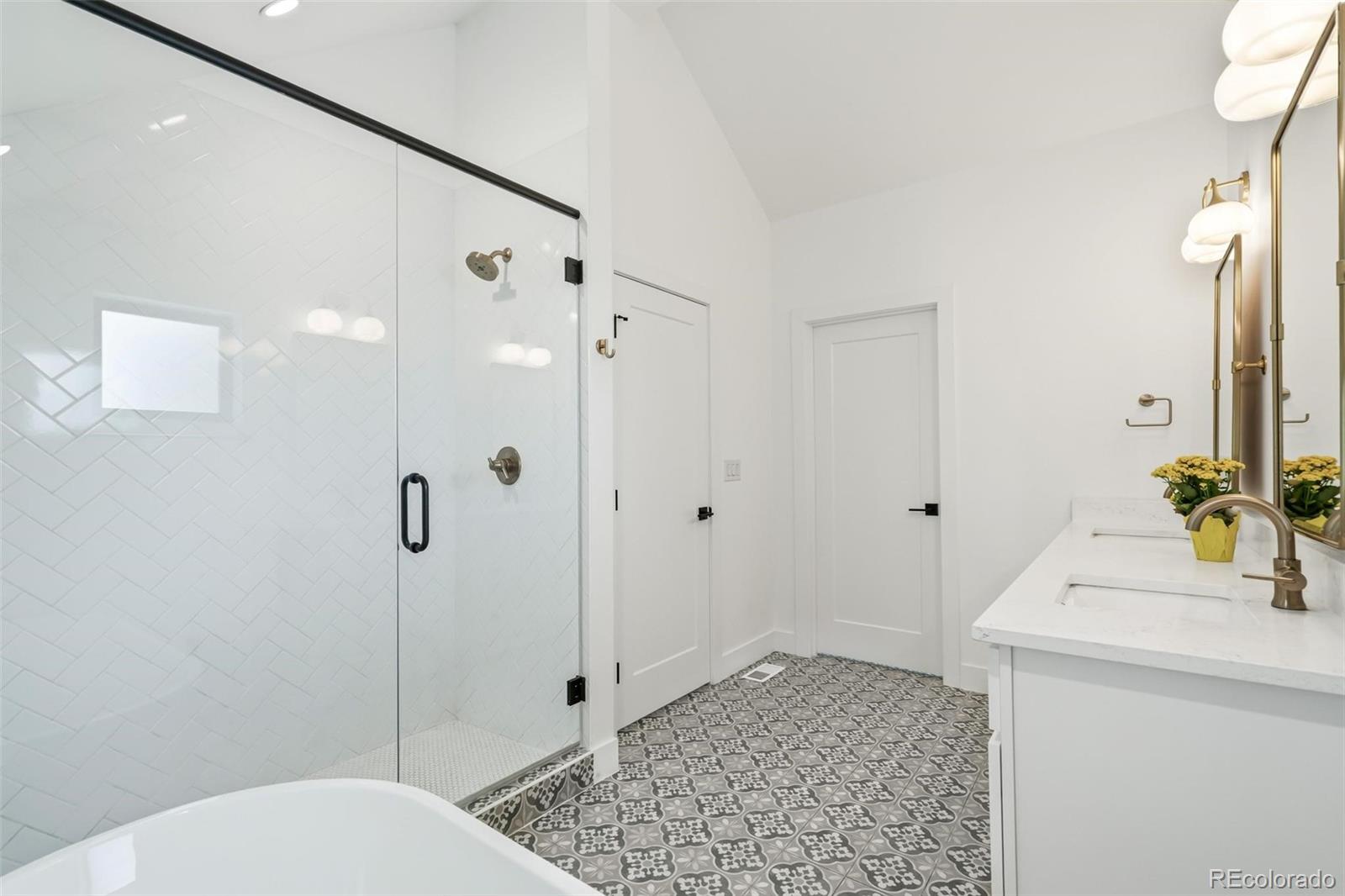 MLS Image #20 for 1405 n yates street,denver, Colorado