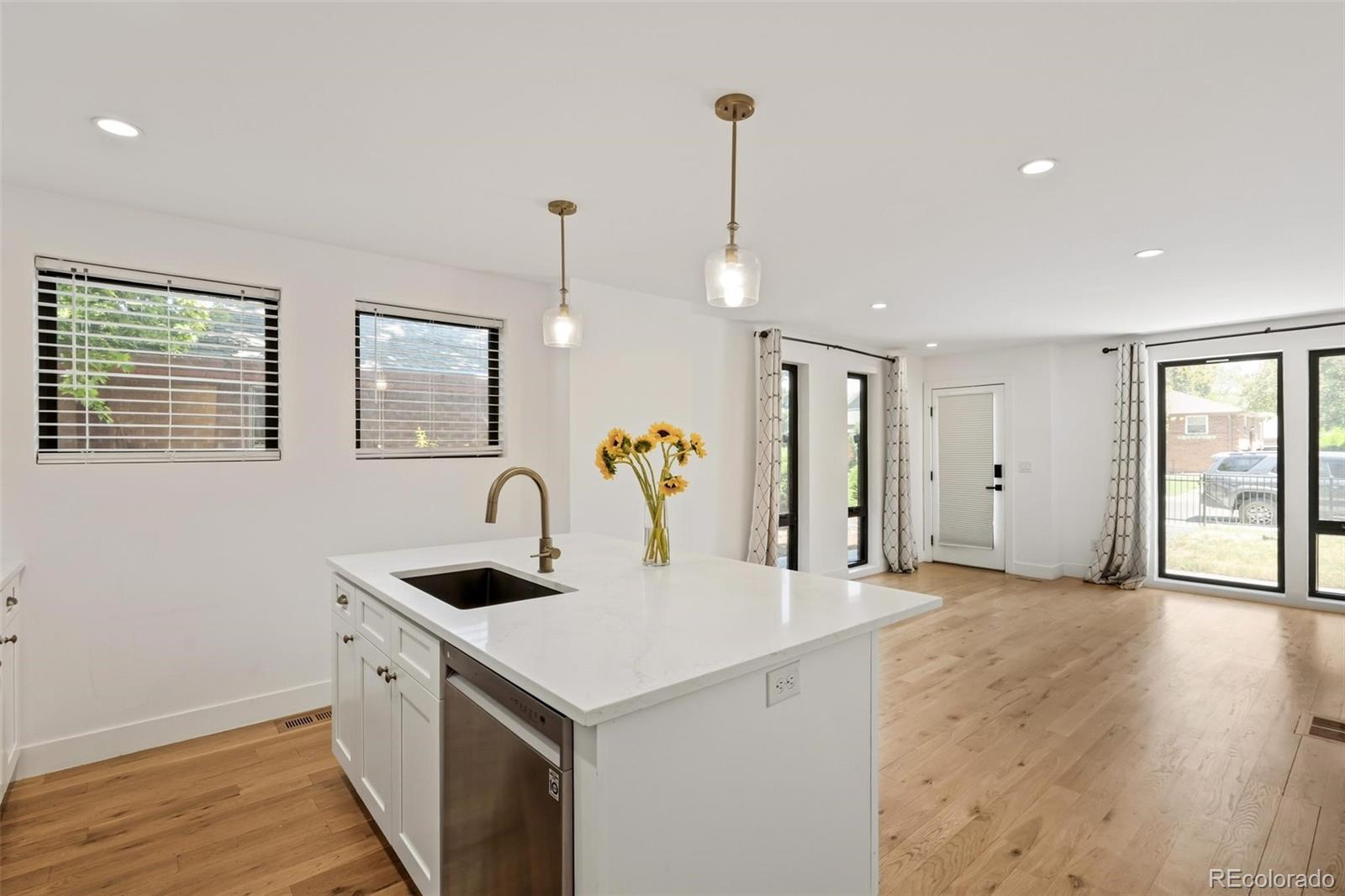 MLS Image #9 for 1405 n yates street,denver, Colorado