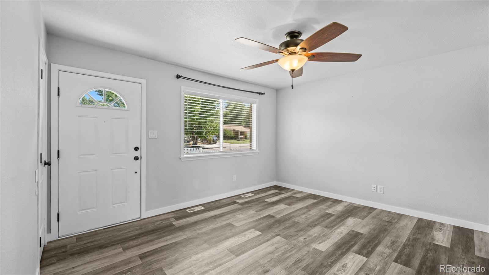 MLS Image #4 for 4107  shelley avenue,colorado springs, Colorado