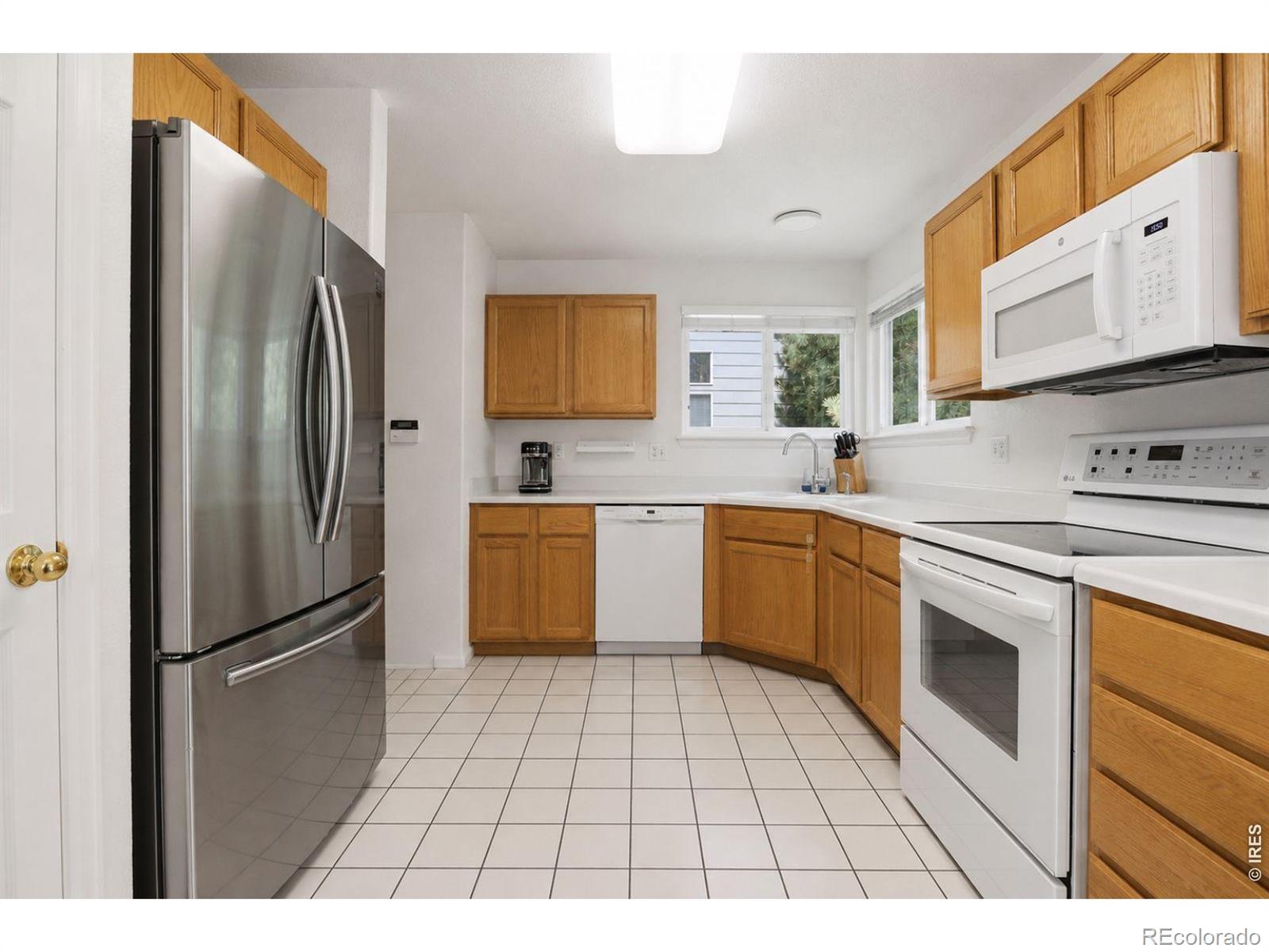 MLS Image #12 for 8814 s field court,littleton, Colorado
