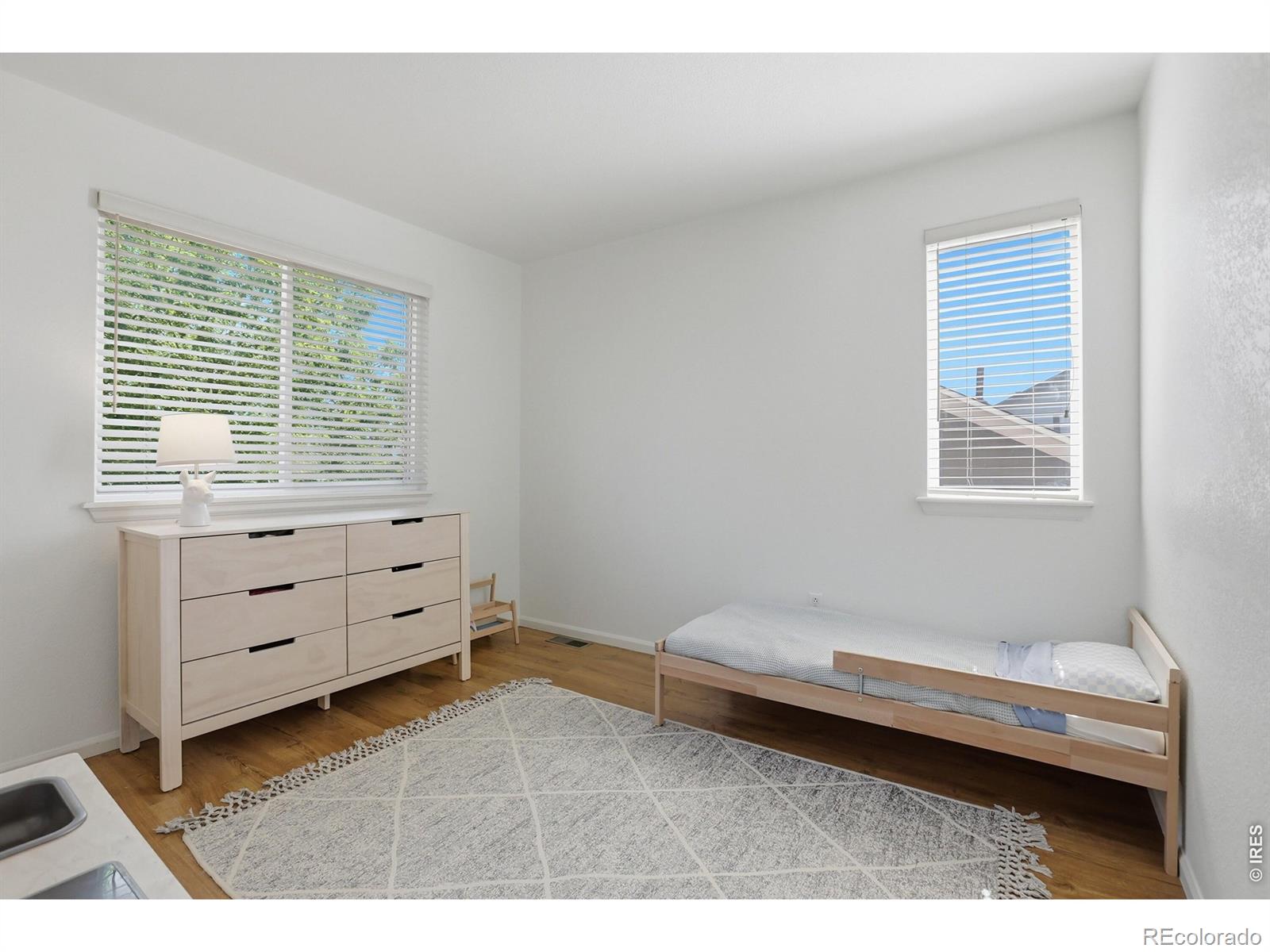 MLS Image #8 for 8814 s field court,littleton, Colorado