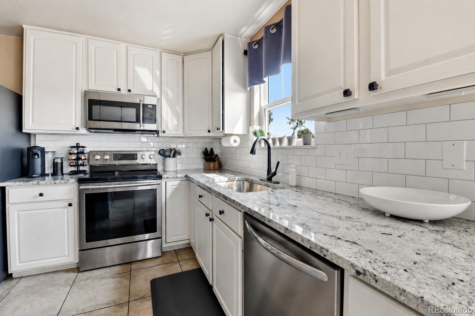 MLS Image #2 for 23662 e mississippi circle,aurora, Colorado