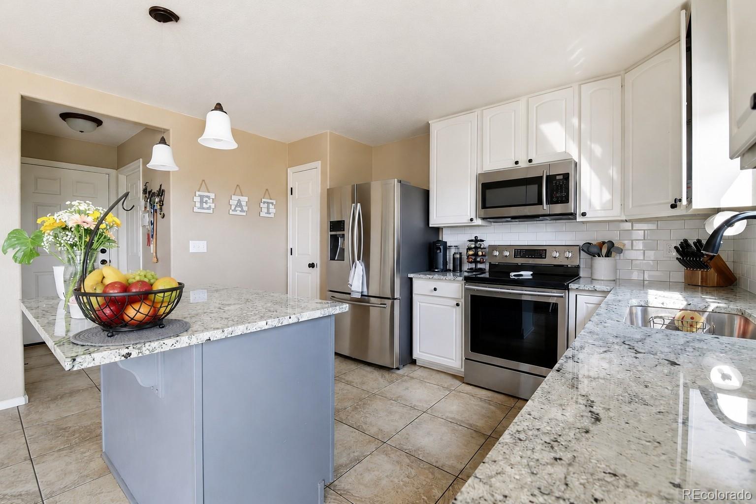 MLS Image #6 for 23662 e mississippi circle,aurora, Colorado