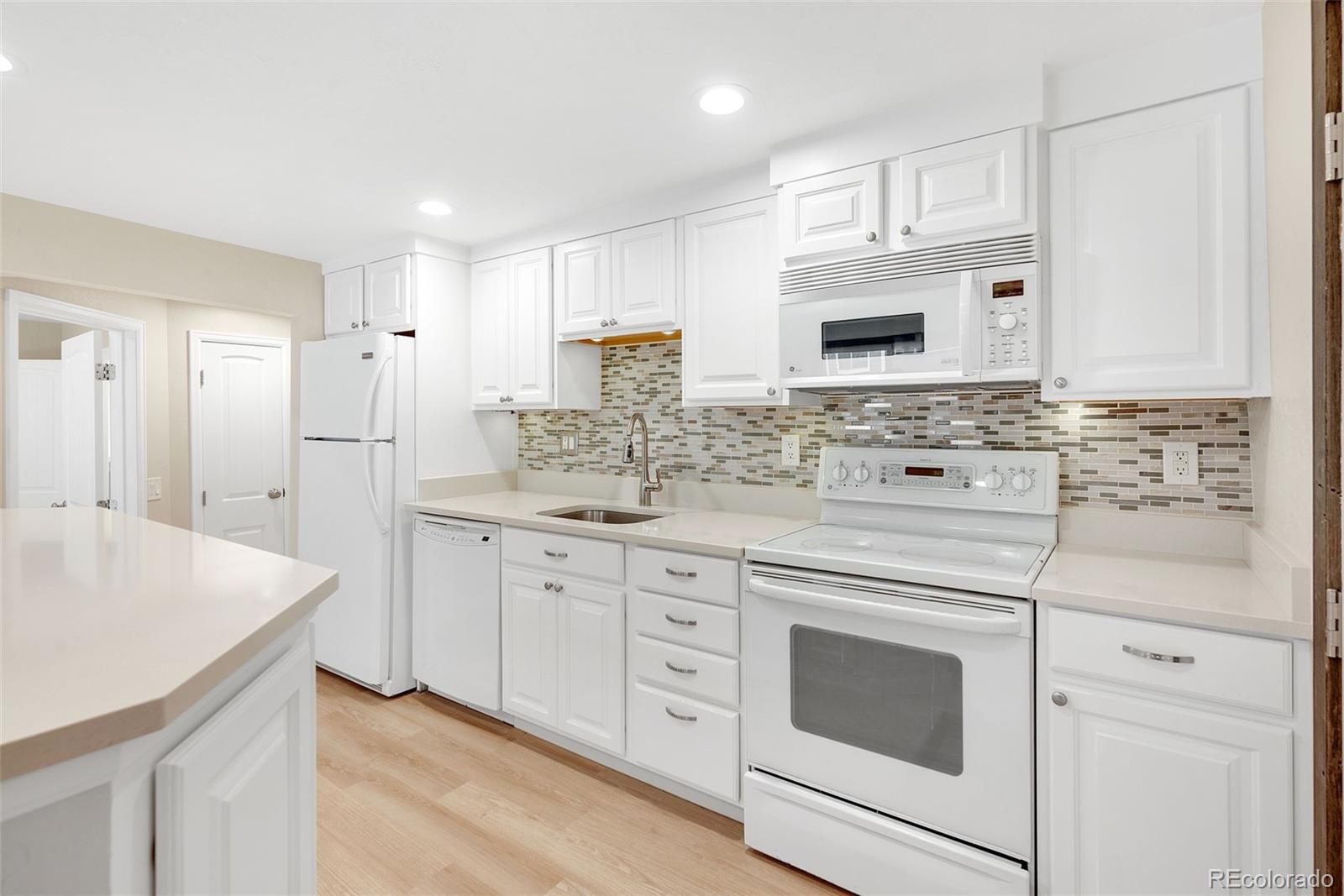 MLS Image #13 for 12043 w cross drive 204,littleton, Colorado