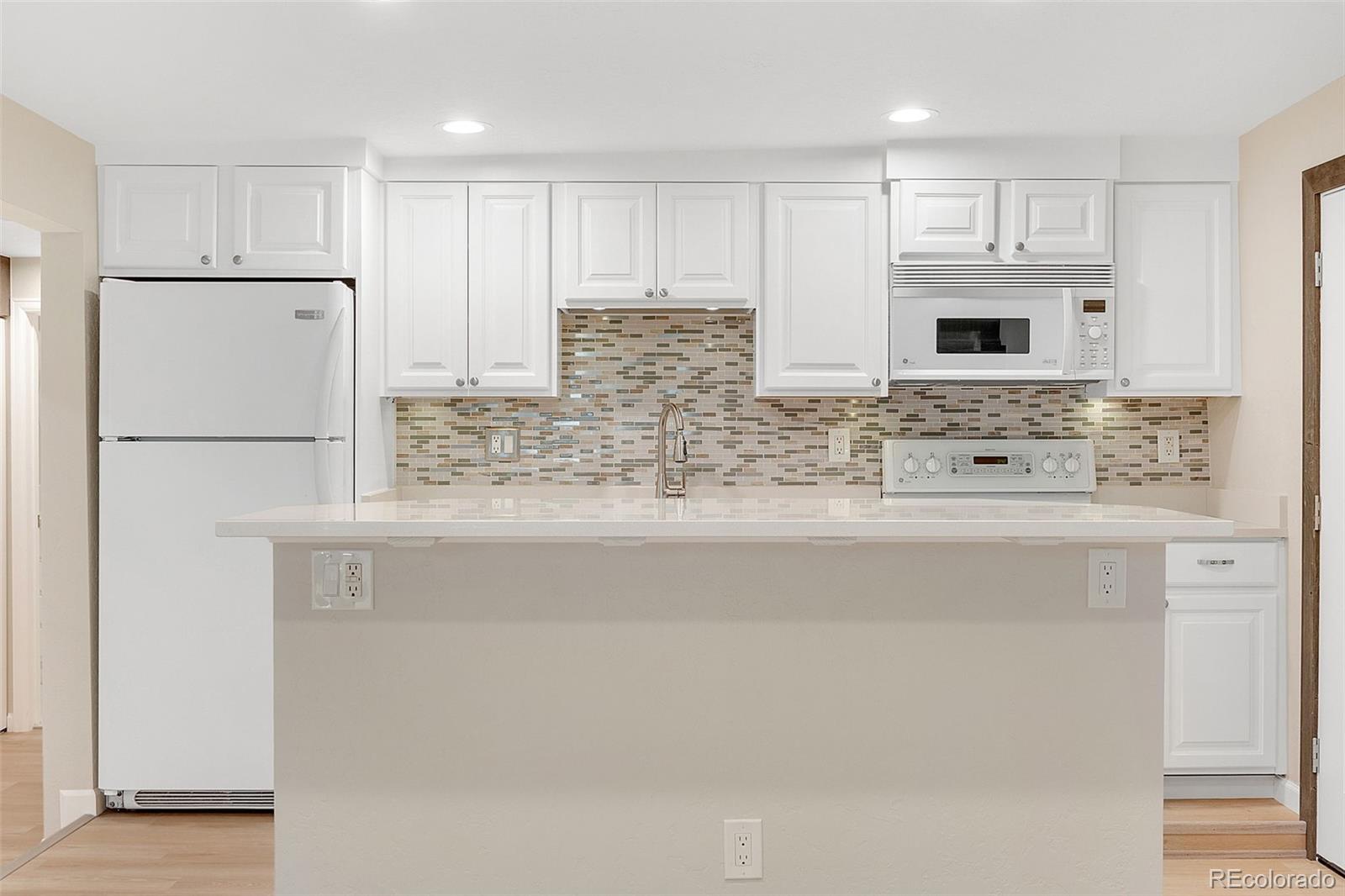 MLS Image #35 for 12043 w cross drive 204,littleton, Colorado