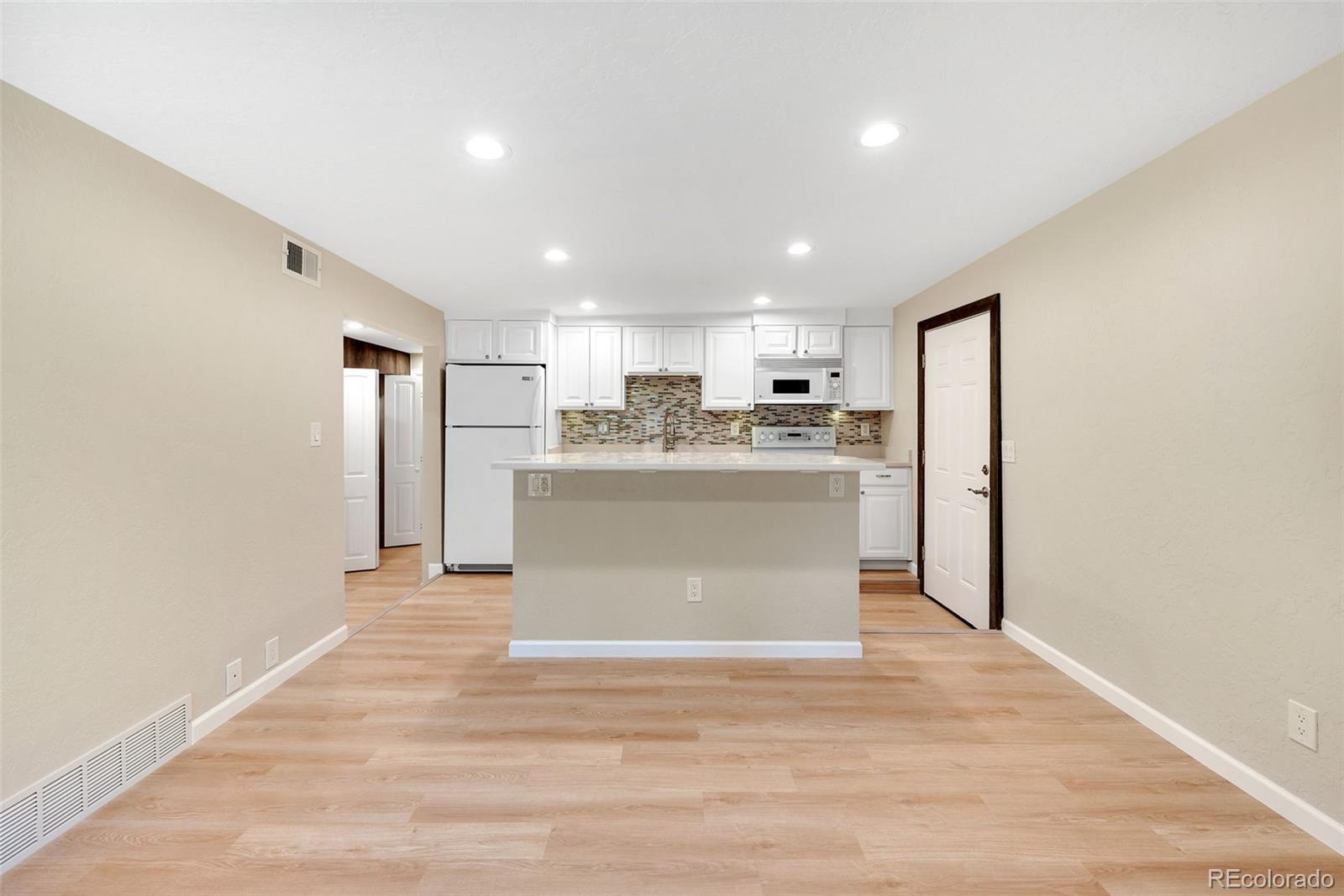 MLS Image #8 for 12043 w cross drive 204,littleton, Colorado