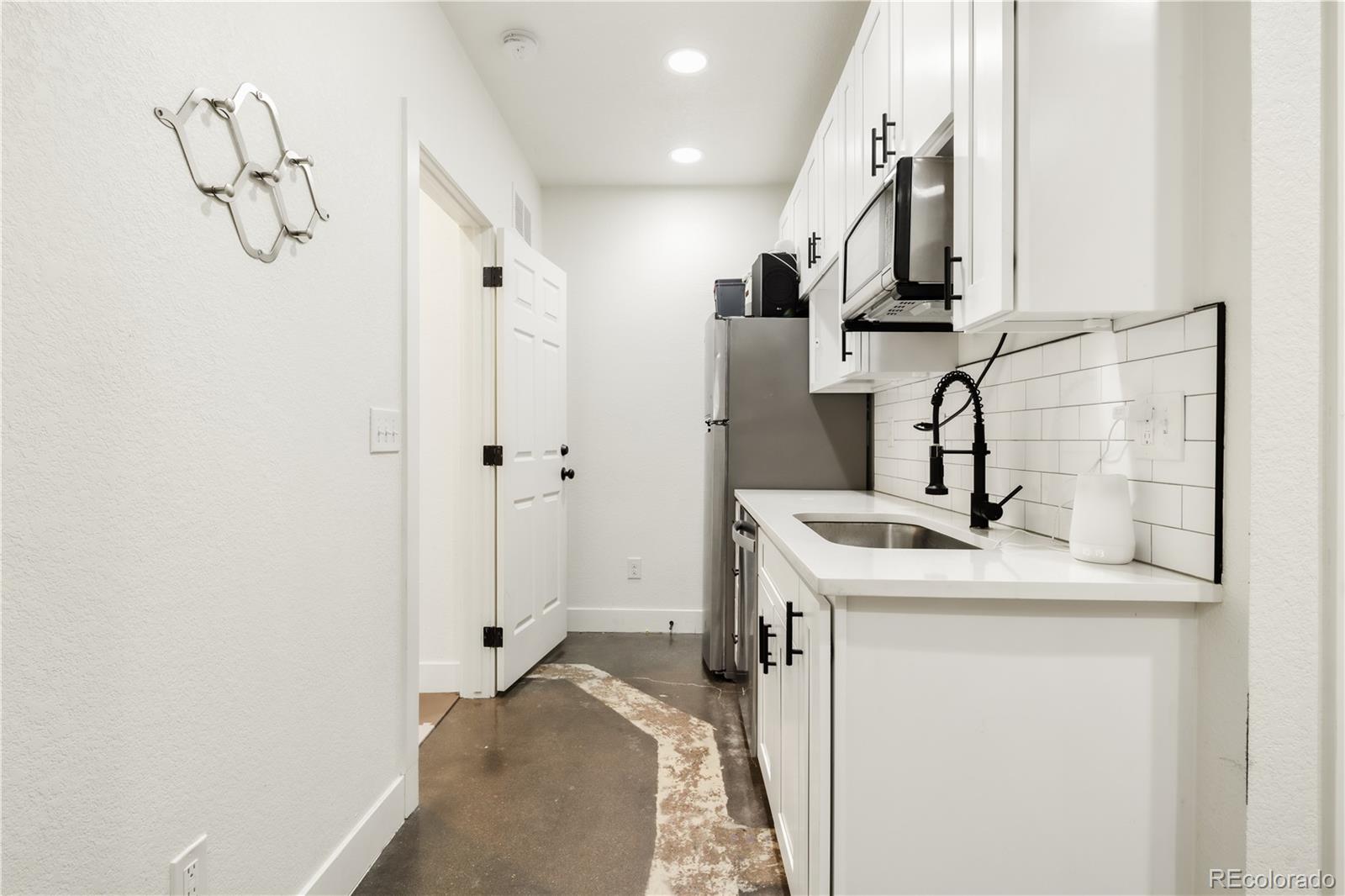 MLS Image #12 for 3355 w 18th avenue,denver, Colorado