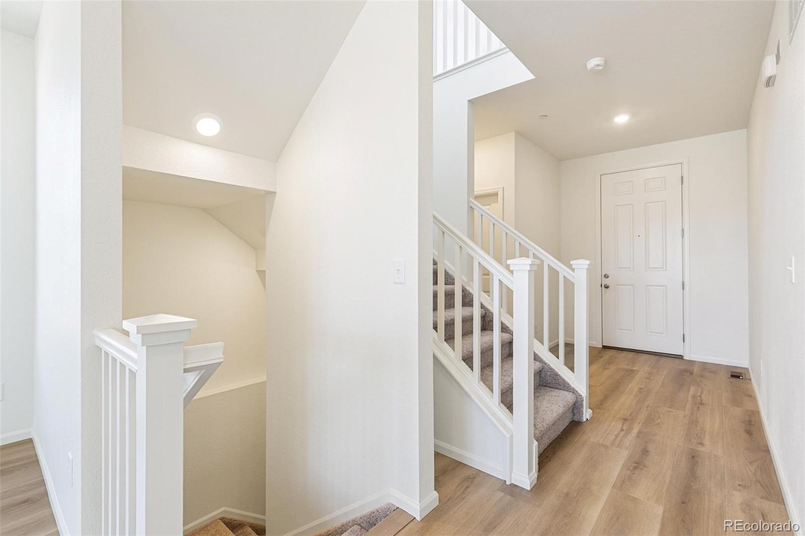 MLS Image #16 for 220  wood thrush way,erie, Colorado