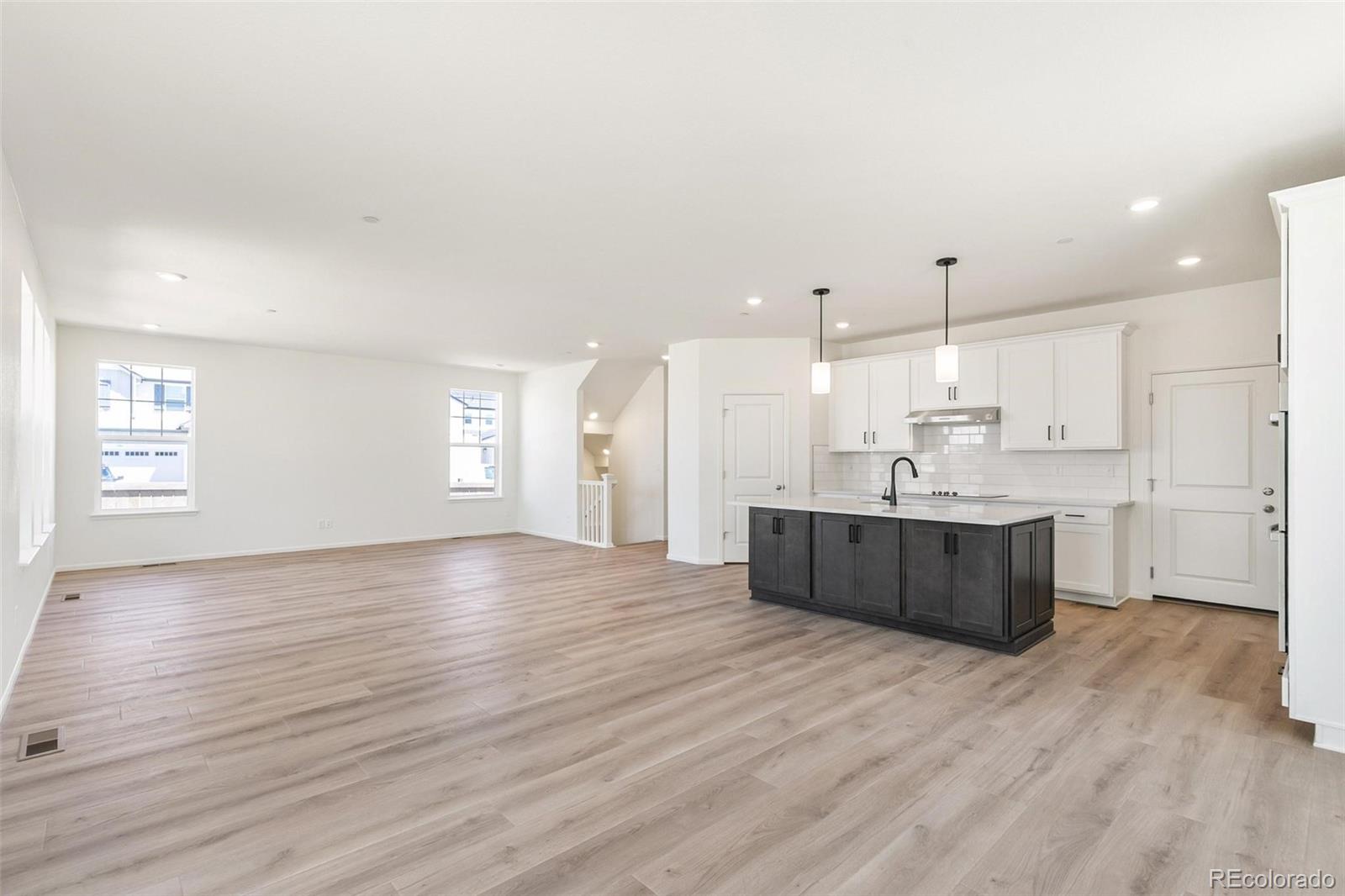MLS Image #20 for 220  wood thrush way,erie, Colorado
