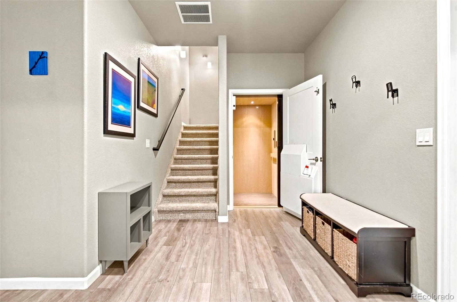 MLS Image #2 for 58  cheyenne boulevard,colorado springs, Colorado