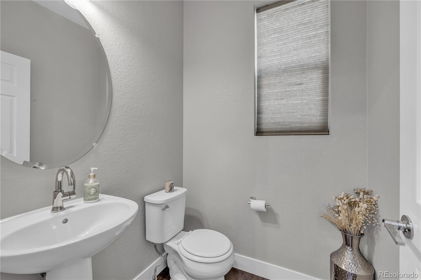 MLS Image #13 for 4731  helena street,denver, Colorado