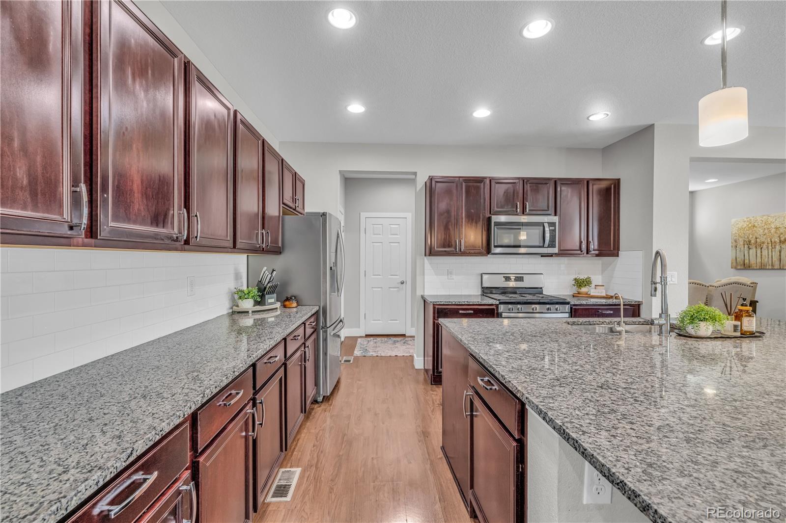 MLS Image #7 for 4731  helena street,denver, Colorado