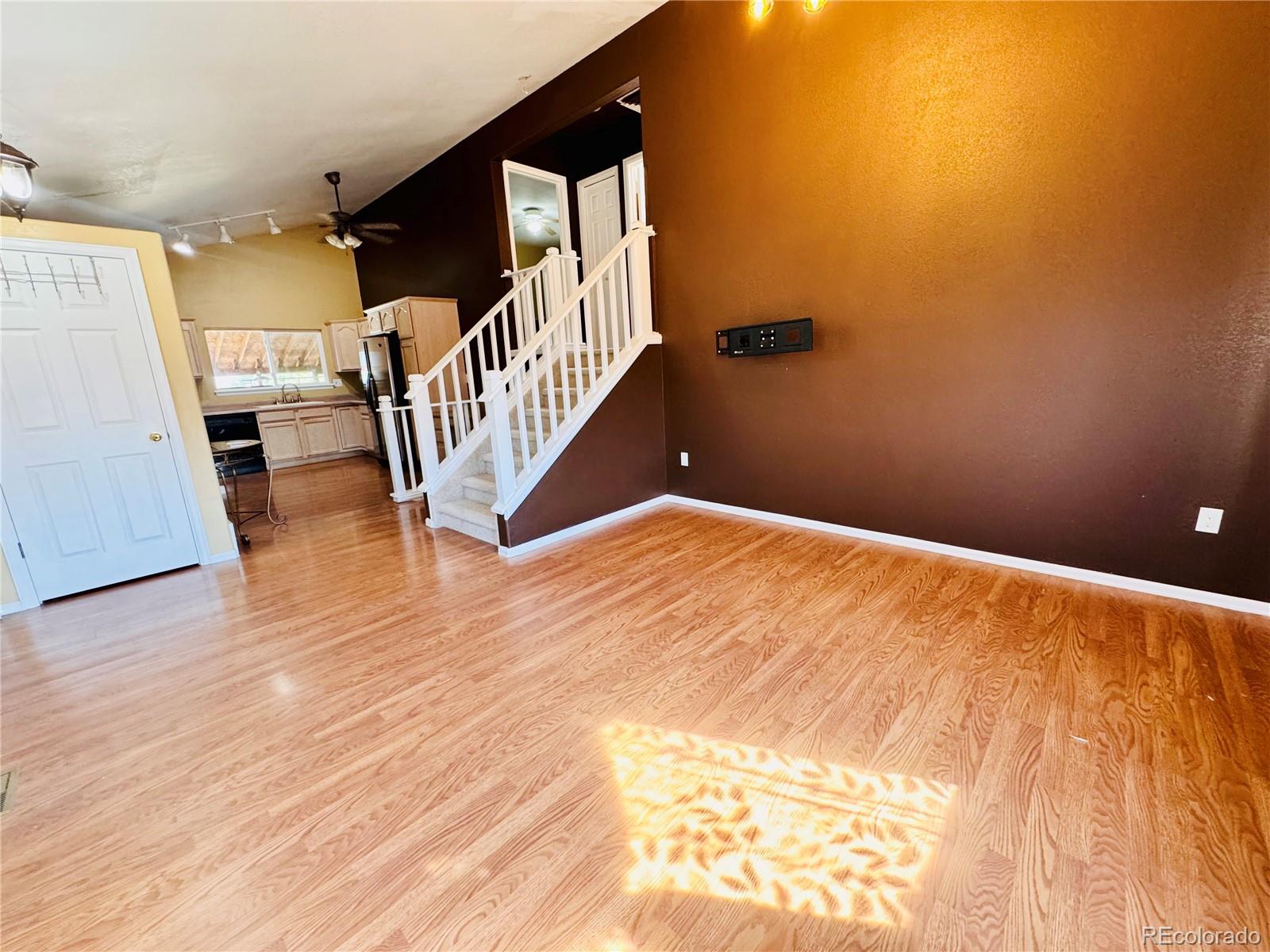 MLS Image #7 for 910 s elgin court,pueblo, Colorado