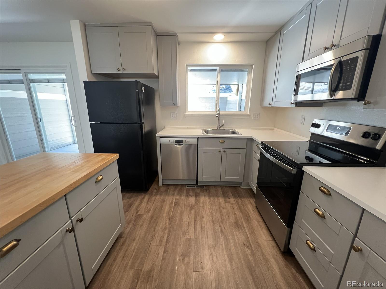 MLS Image #12 for 7052 e briarwood drive,centennial, Colorado