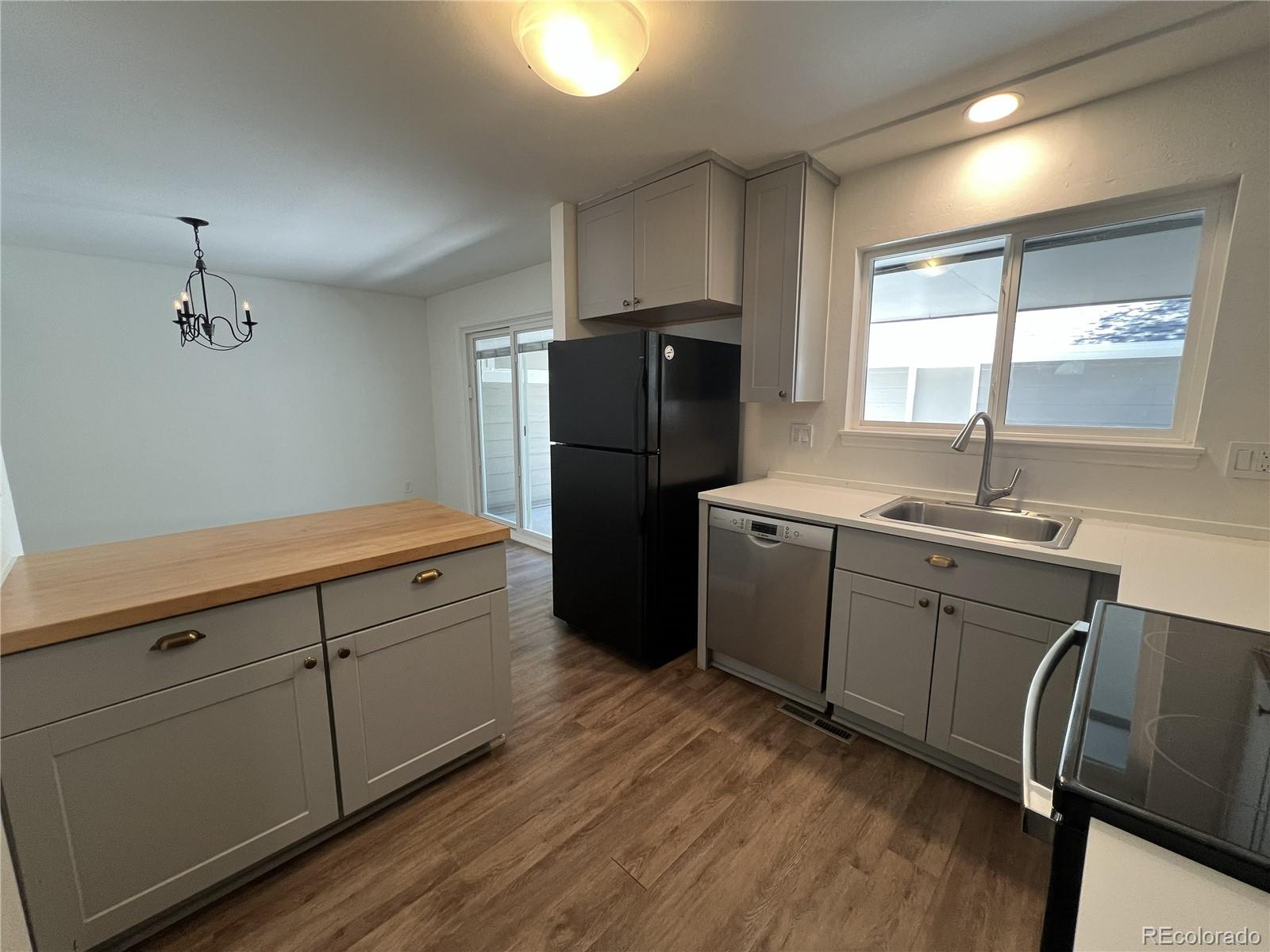 MLS Image #13 for 7052 e briarwood drive,centennial, Colorado