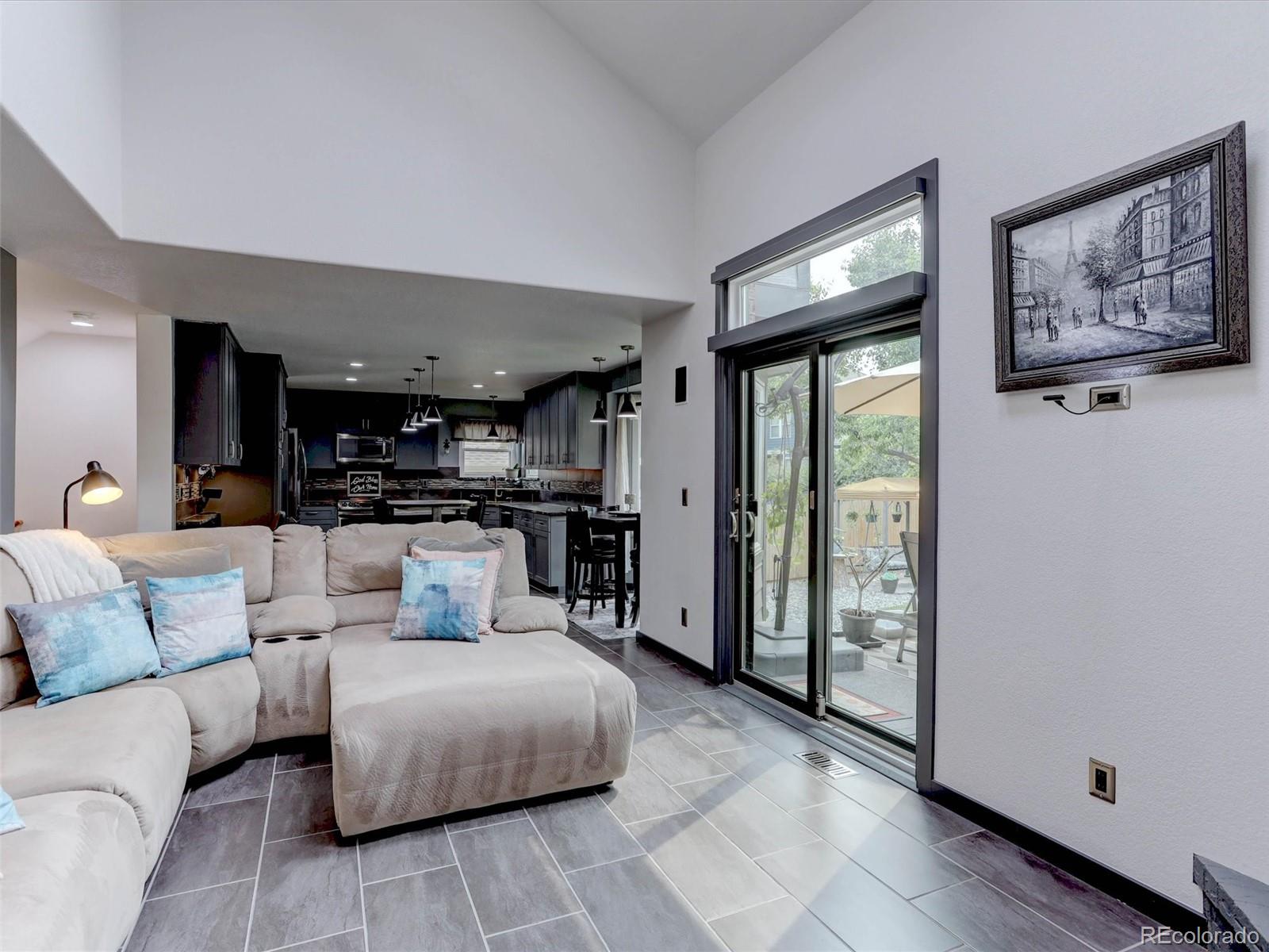 MLS Image #12 for 11246 w coal mine drive,littleton, Colorado