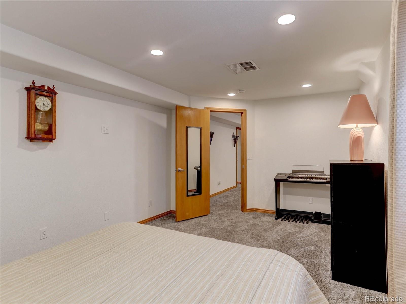 MLS Image #32 for 11246 w coal mine drive,littleton, Colorado