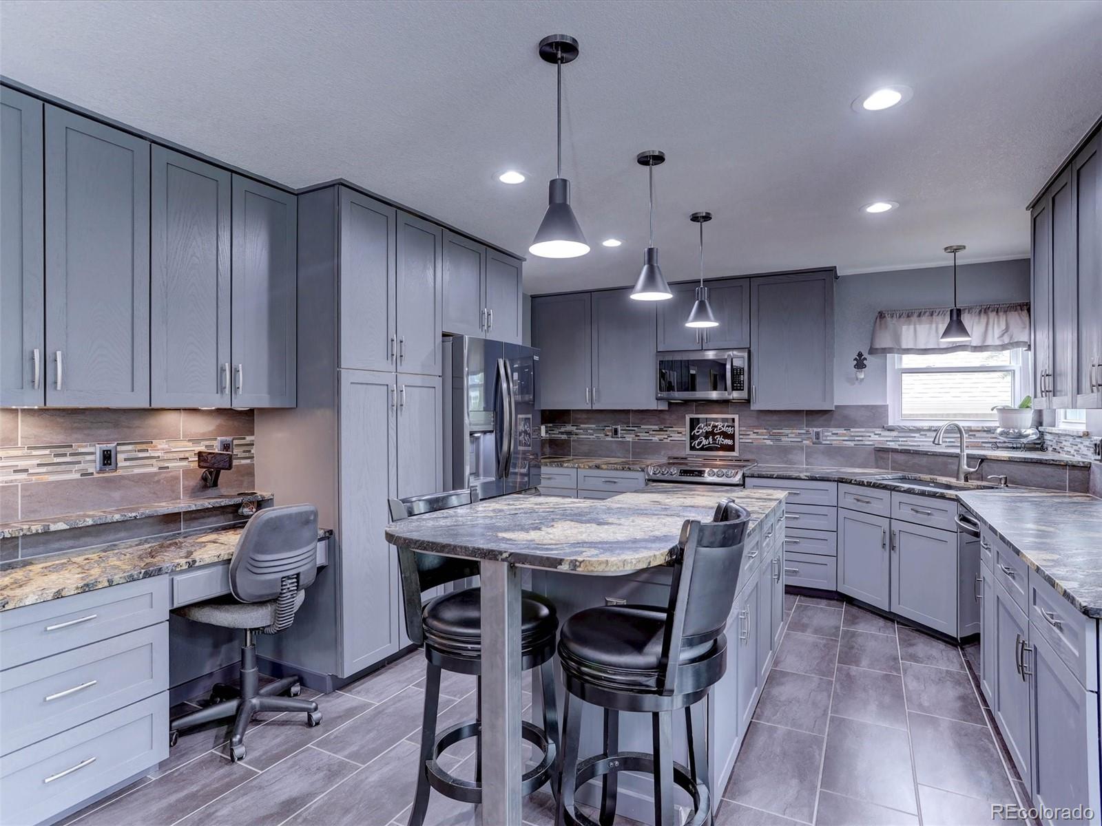 MLS Image #8 for 11246 w coal mine drive,littleton, Colorado