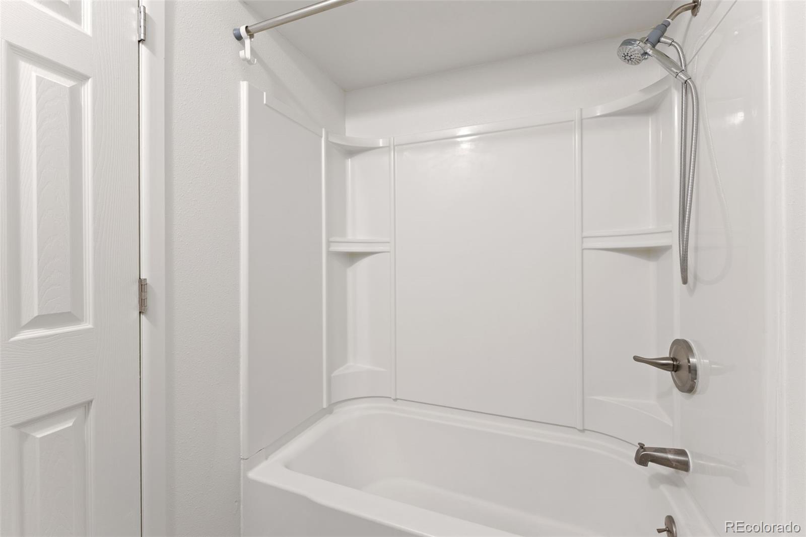 MLS Image #18 for 935  saturn drive,colorado springs, Colorado