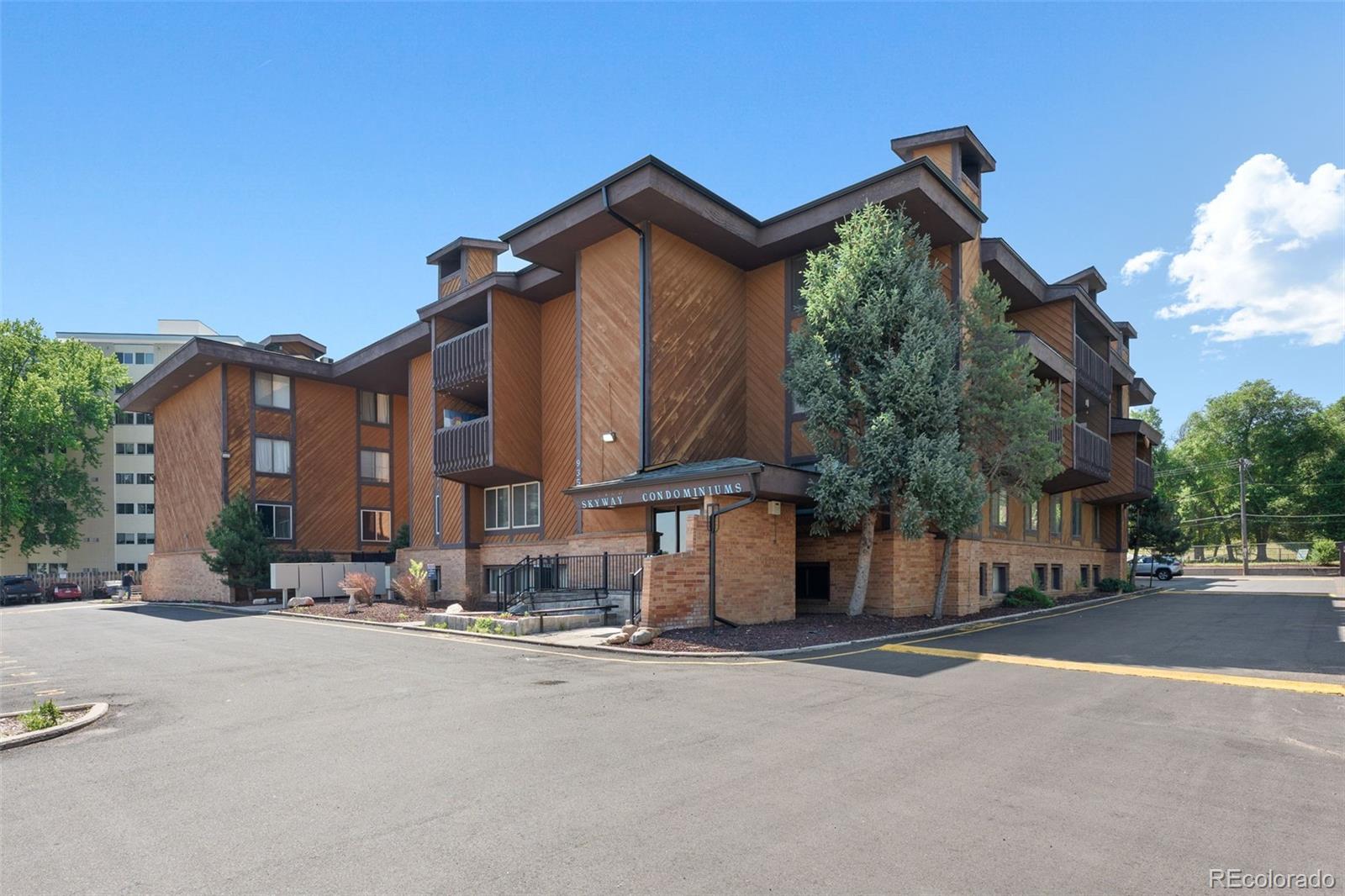 MLS Image #2 for 935  saturn drive,colorado springs, Colorado