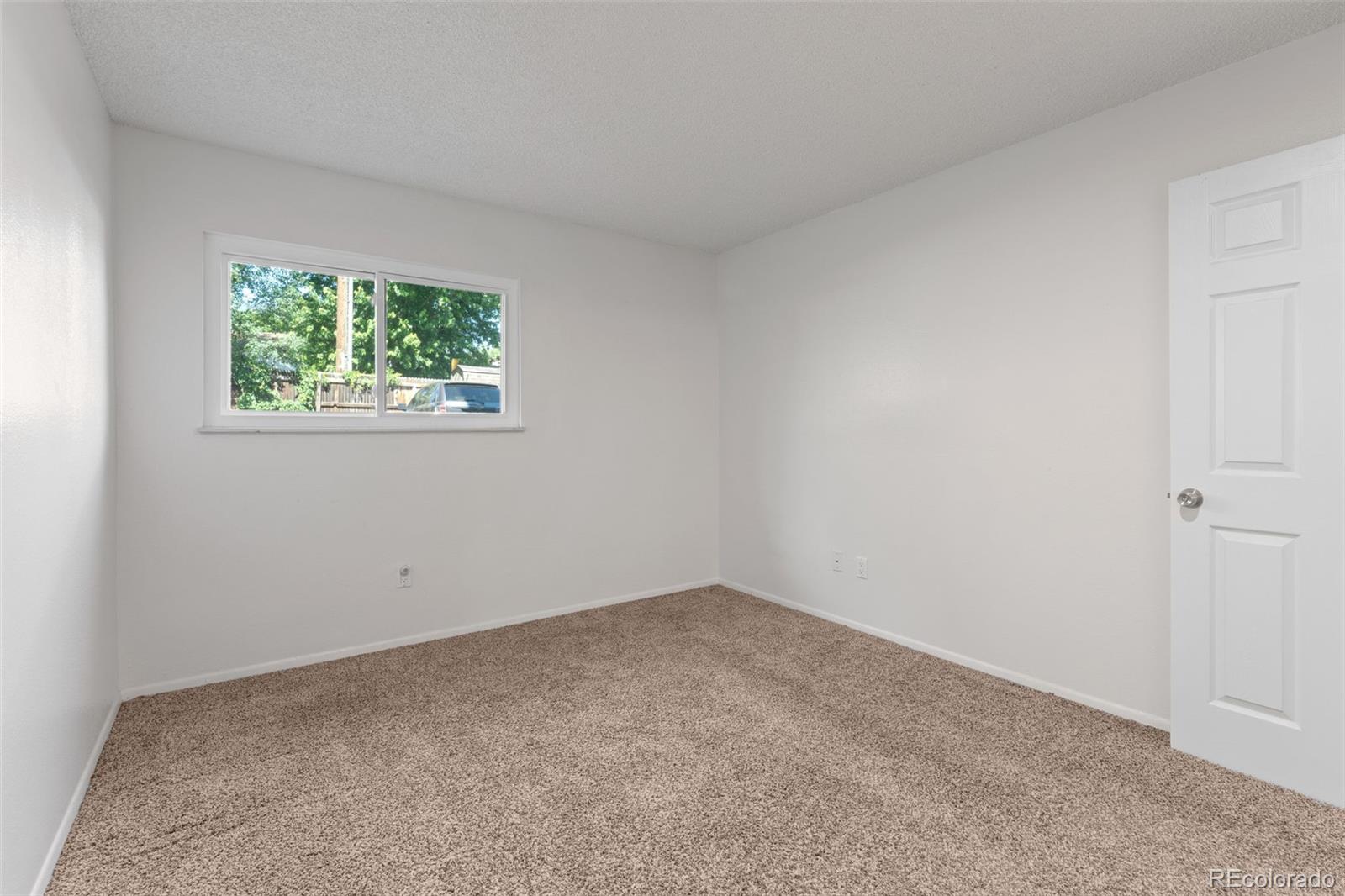 MLS Image #22 for 935  saturn drive,colorado springs, Colorado