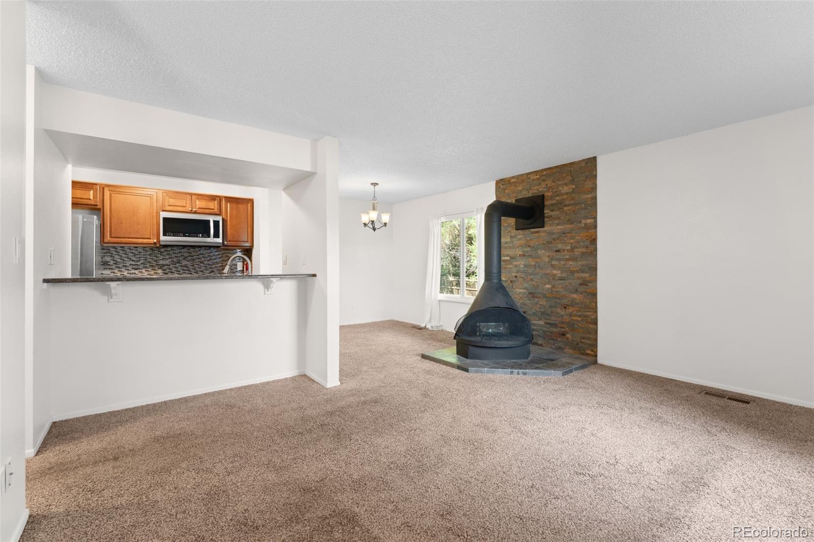 MLS Image #5 for 935  saturn drive,colorado springs, Colorado
