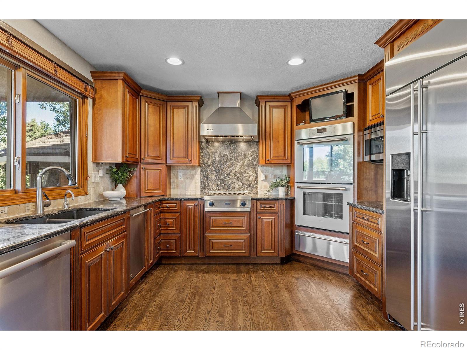 MLS Image #18 for 6440  monarch park court,niwot, Colorado